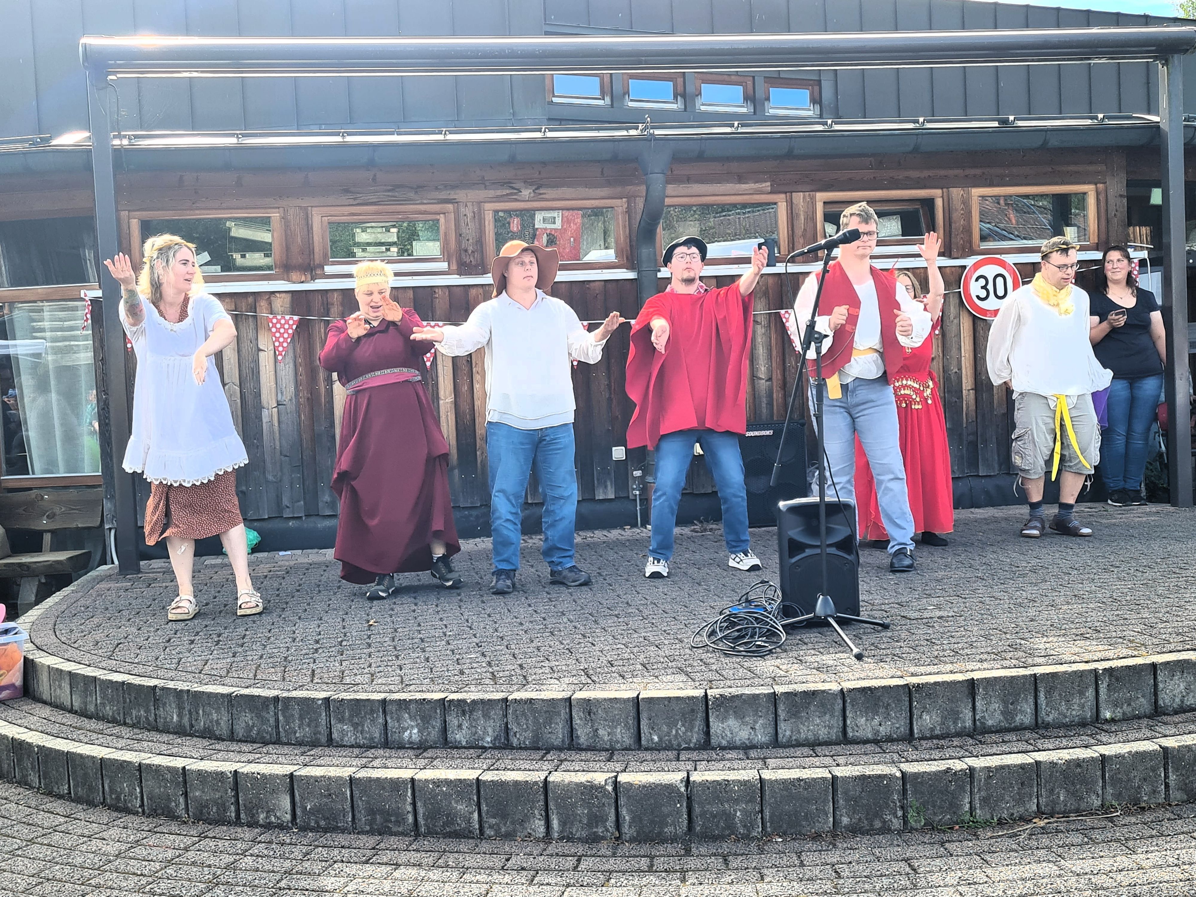 Die Tanzgruppe zeigte ihr Können.