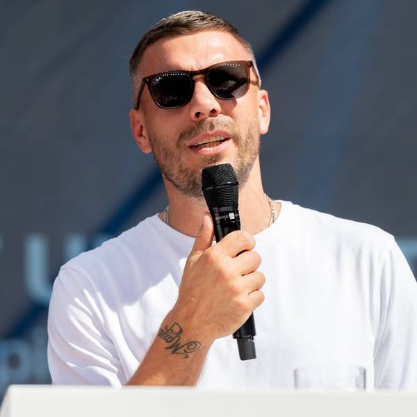 Fußballer Lukas Podolski bei seinem Vortrag bei der Digital X in Köln.