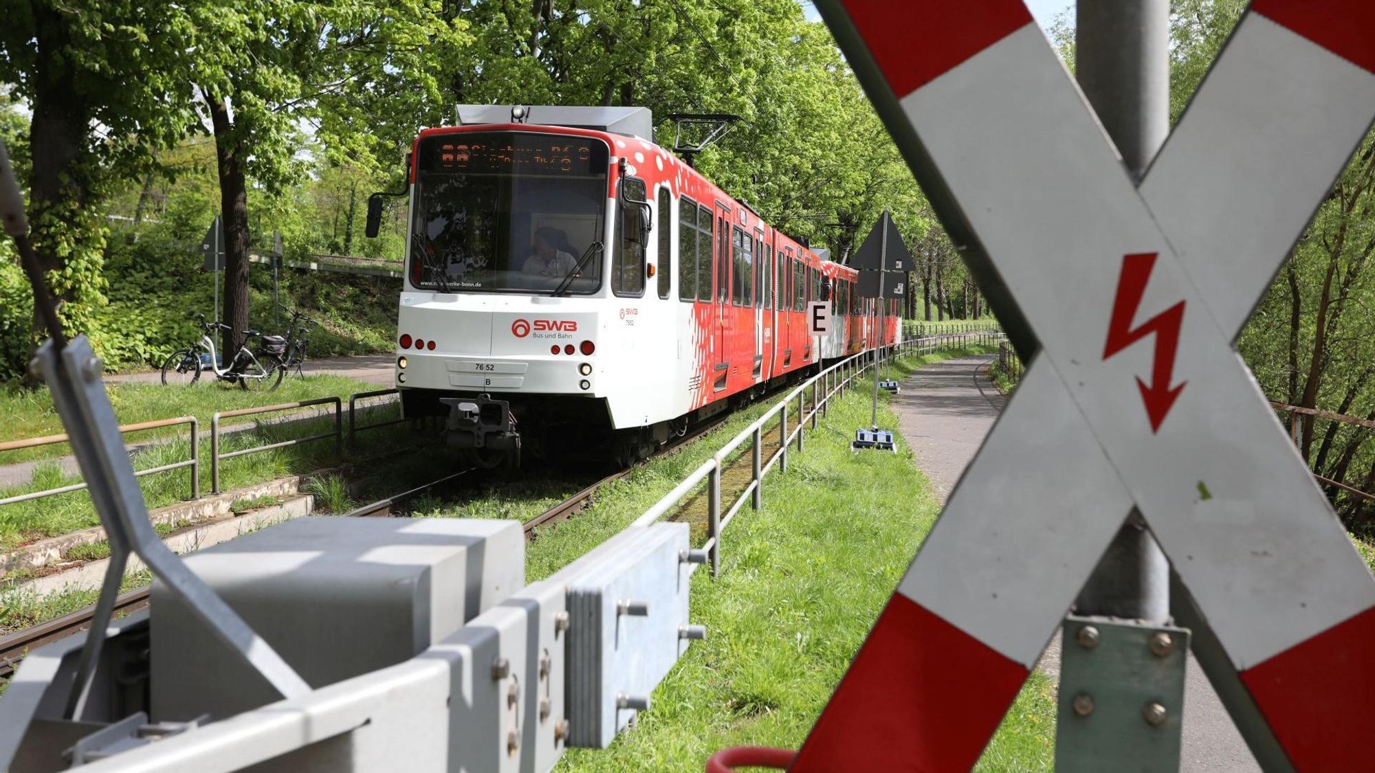 Bis die Linie 66 wieder nach Königswinter und Bad Honnef fahren kann, wird wohl noch etwas Zeit vergehen.