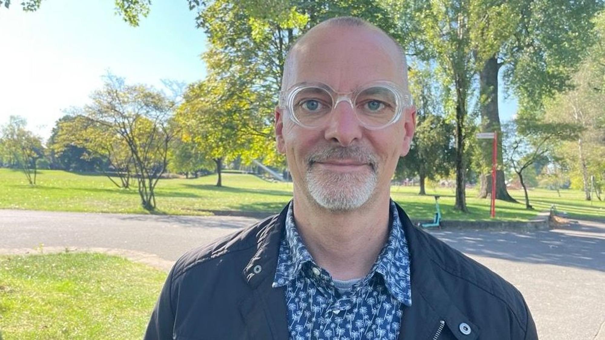 Matthias Weikamm (56) geht gerne im Rheinpark spazieren.