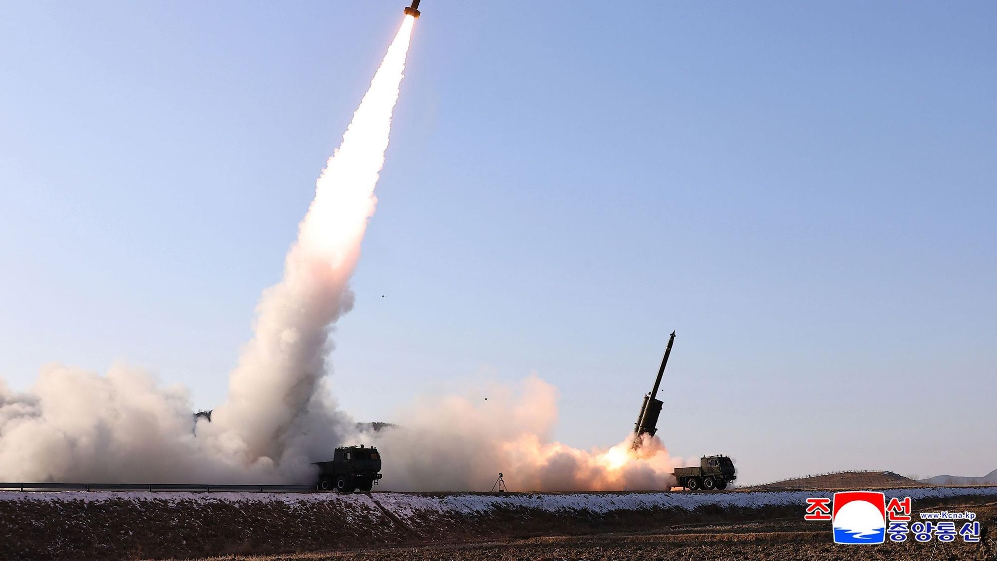 Nordkorea hat erneut Kurzstreckenraketen ins Japanische Meer gefeuert.