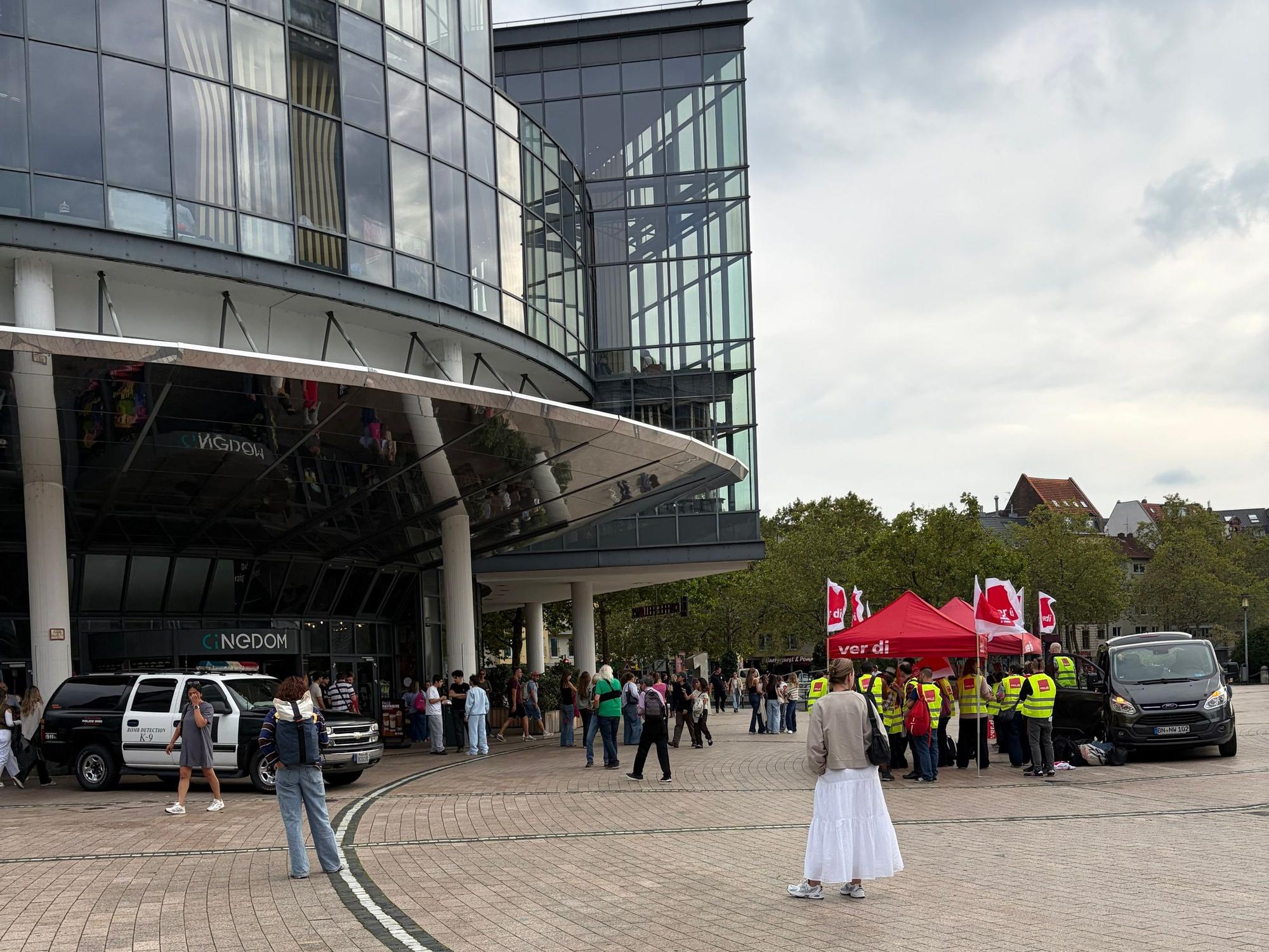 Streik vor dem Kölner Cinedom