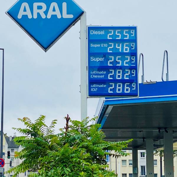 Die Spritpreise zogen am Wochenende auch in Köln kräftig an.