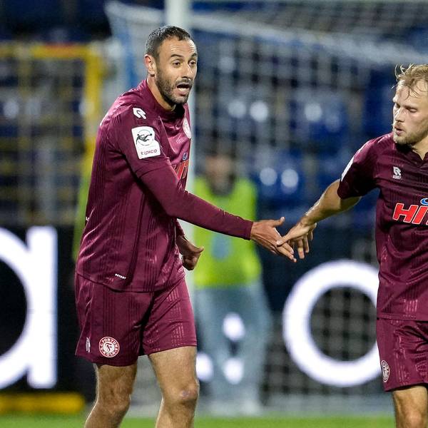 Hamadi Al Ghaddioui (l.) jubelt mit Georg Strauch über den Last-Minute-Ausgleich gegen Hoffenheim II.