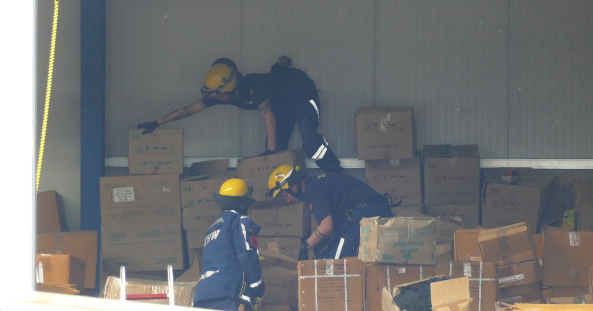 Main Customs Office requests assistance: THW clears out Niederkassel ...