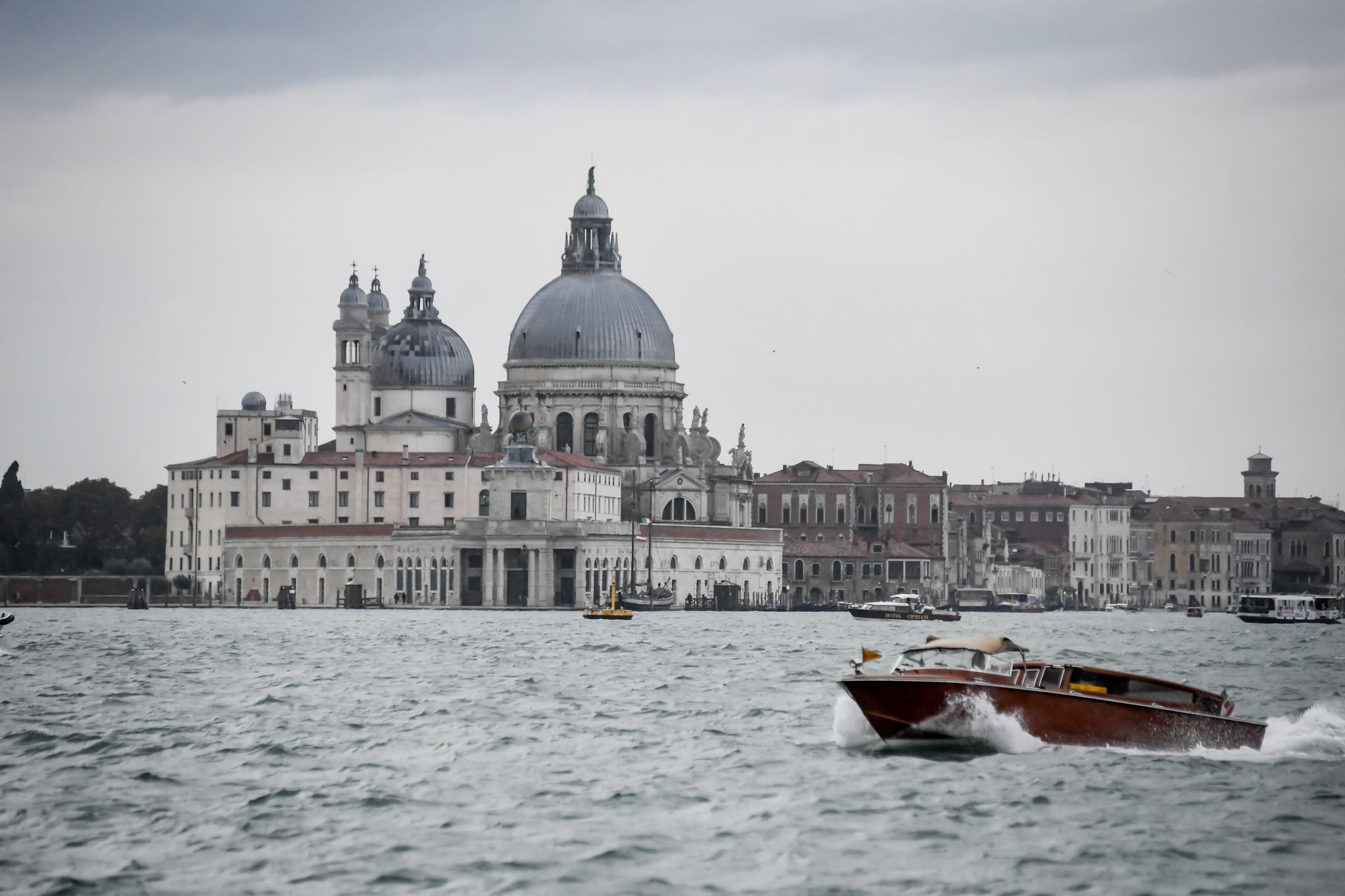 Wassertaxi in Venedig