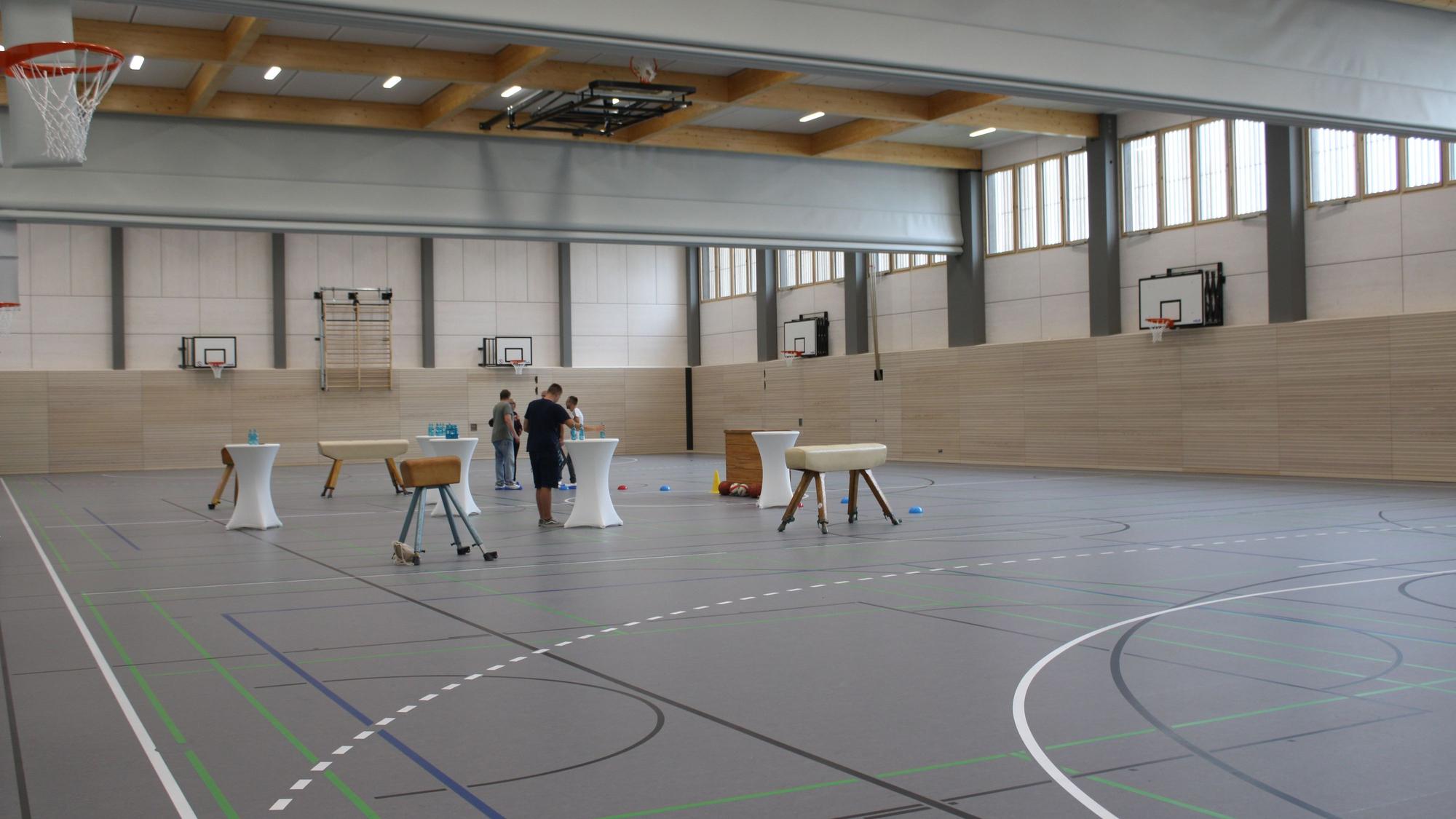 Die große Halle im Obergeschoss lässt sich in drei Hallen unterteilen.