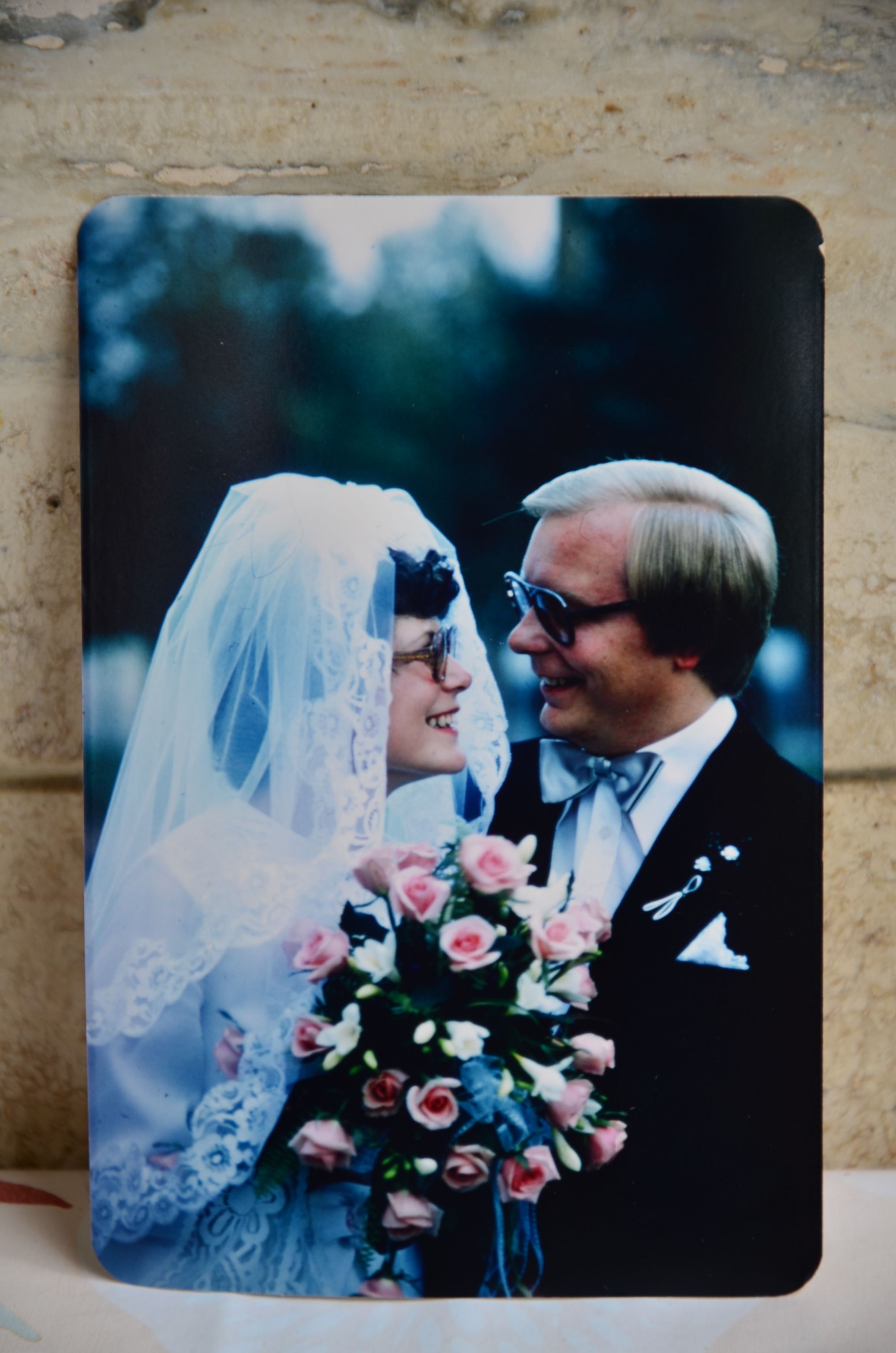 Zu sehen ist ein Bild vom Tag der Hochzeit.