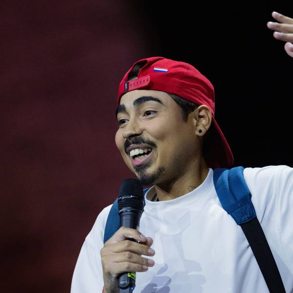 Comedian Tony Bauer kommt mit seinem Soloprogramm nach Troisdorf