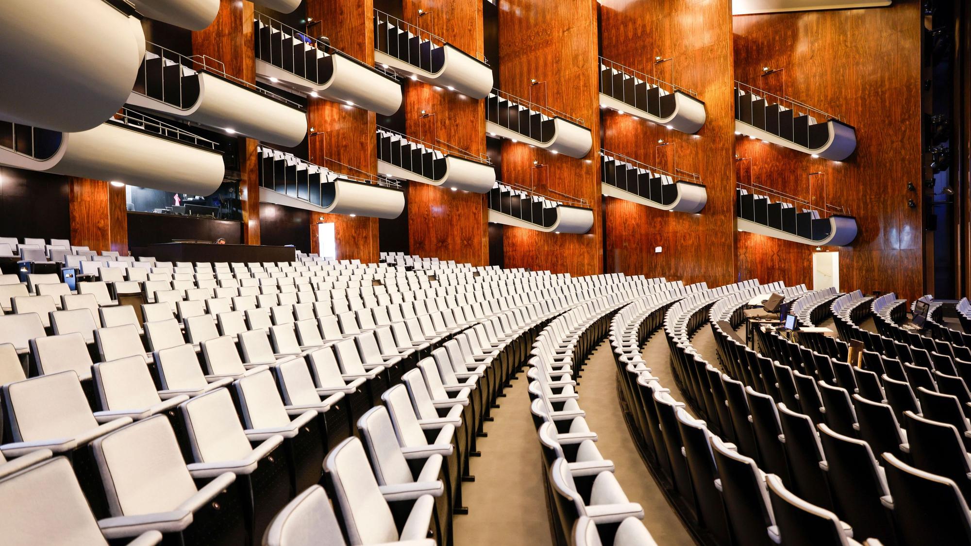Blick in den sanierten Opernsaal