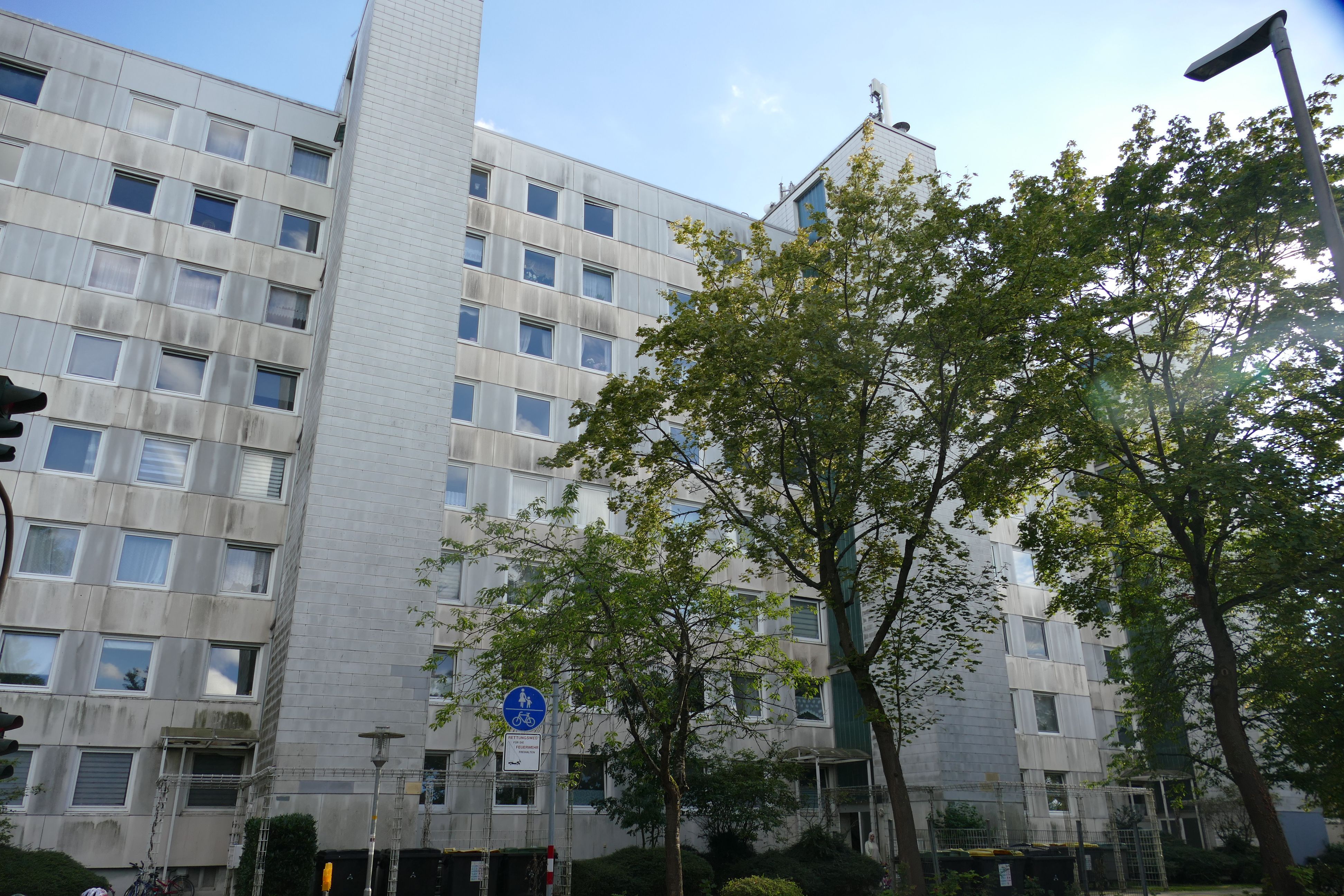 An dem Hochhauskomplex Adendorfer Straße gibt es schon seit Längerem strukturelle Probleme.