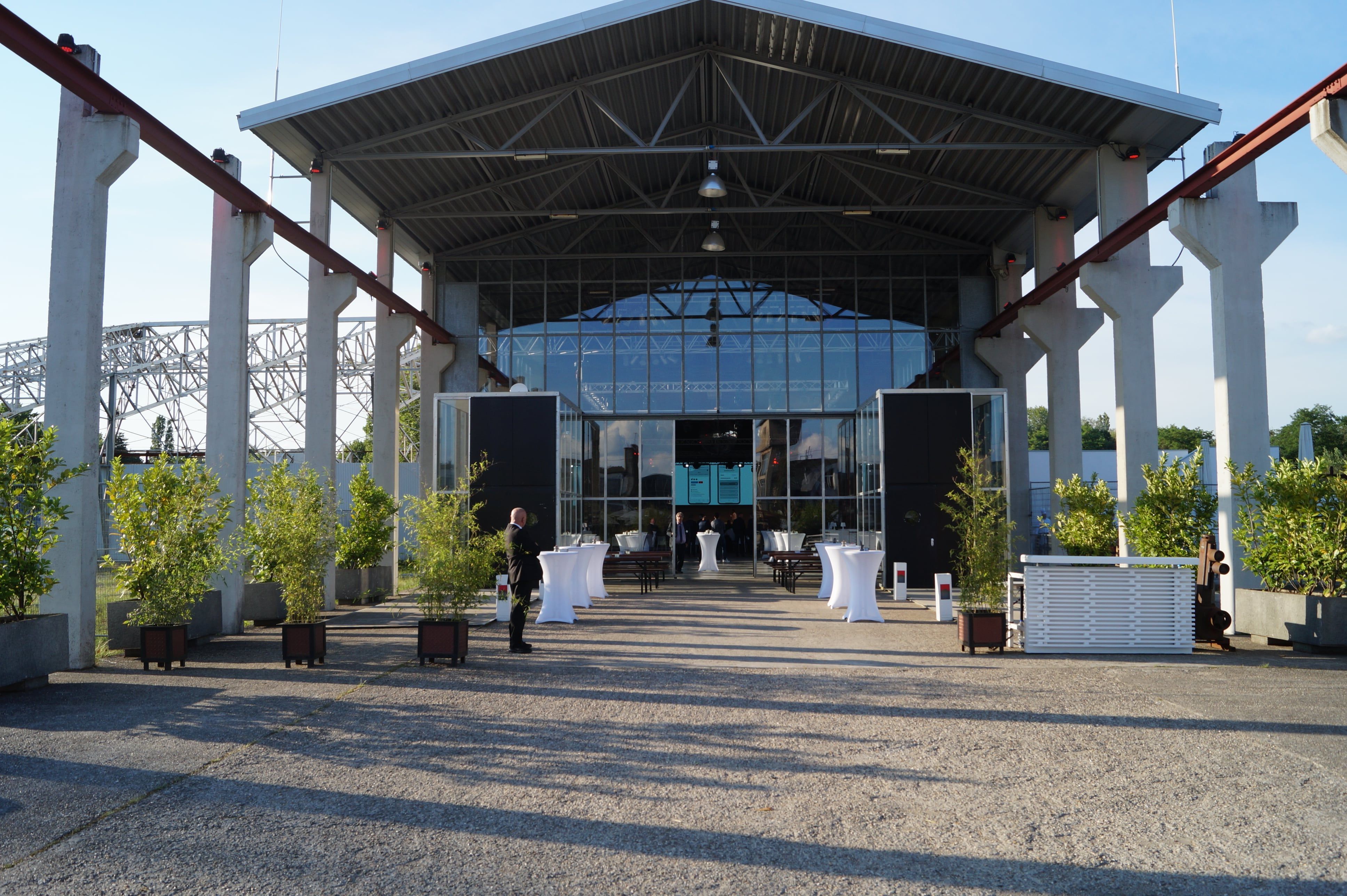 Die Wassermannhalle in Köln-Vogelsang