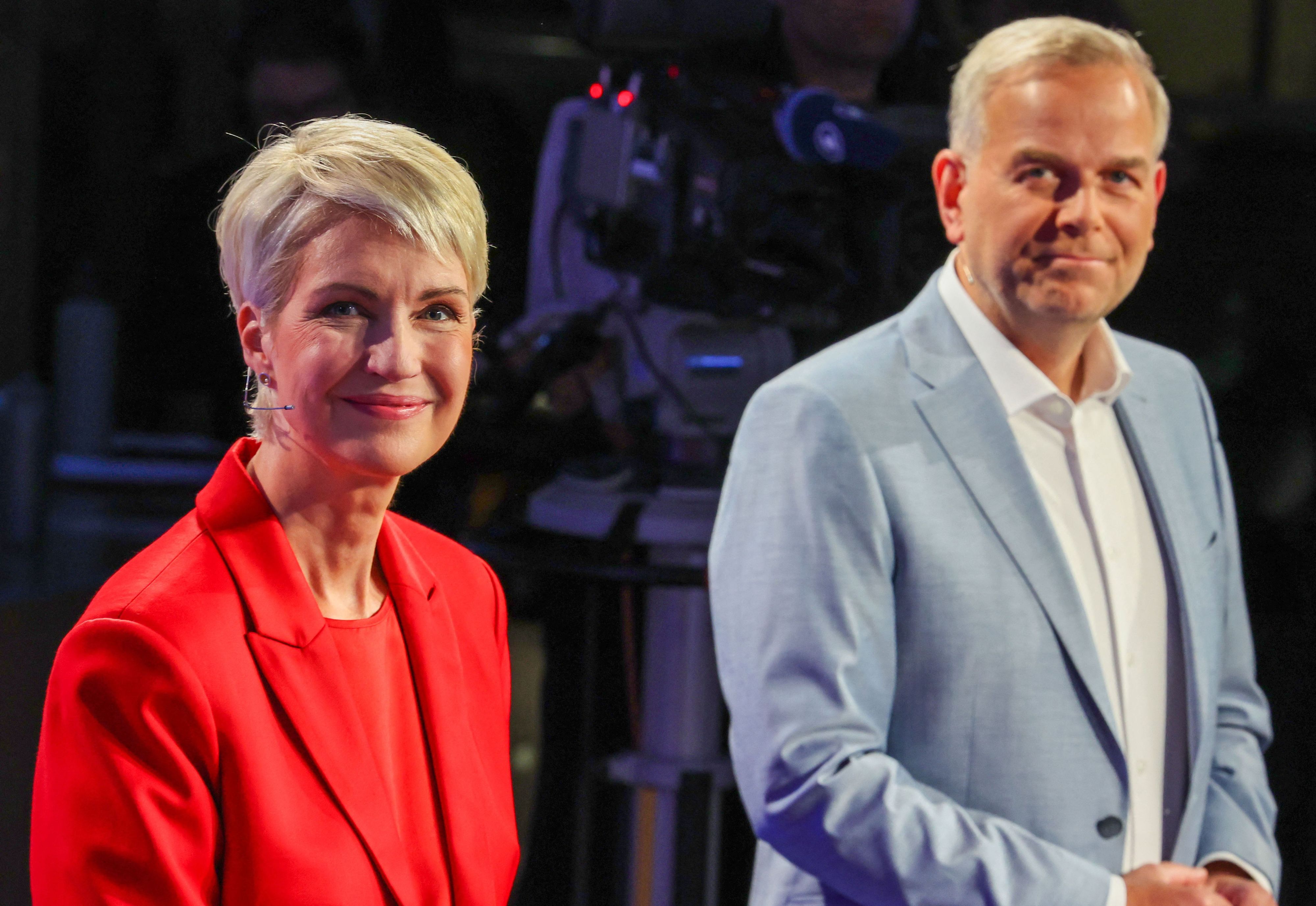 Manuela Schwesig (l., SPD), Ministerpräsidentin von Mecklenburg-Vorpommern, und Leif-Erik Holm, Spitzenkandidat der AfD