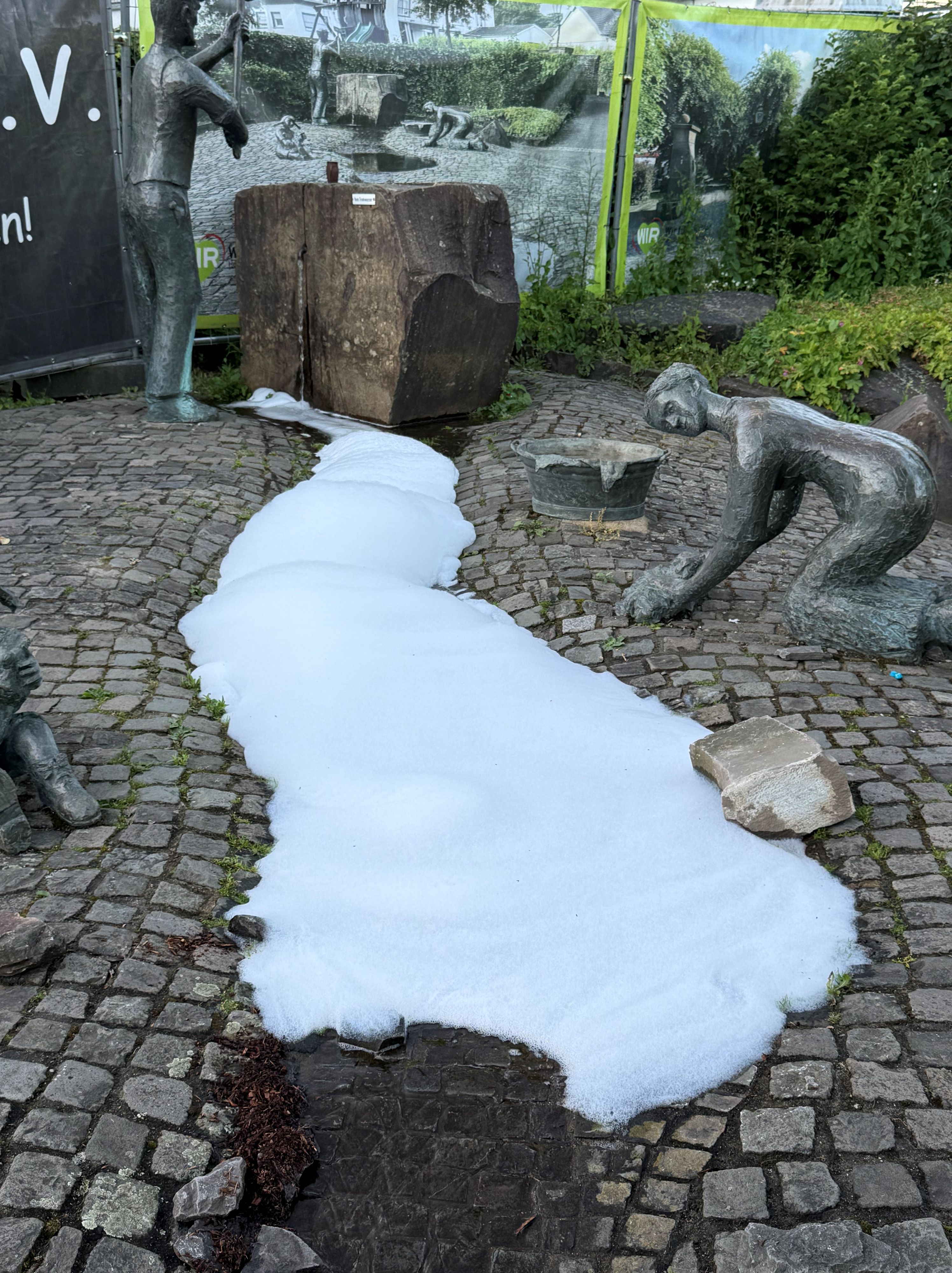 Der Steenkühlerbrunnen wurde immer beschädigt.