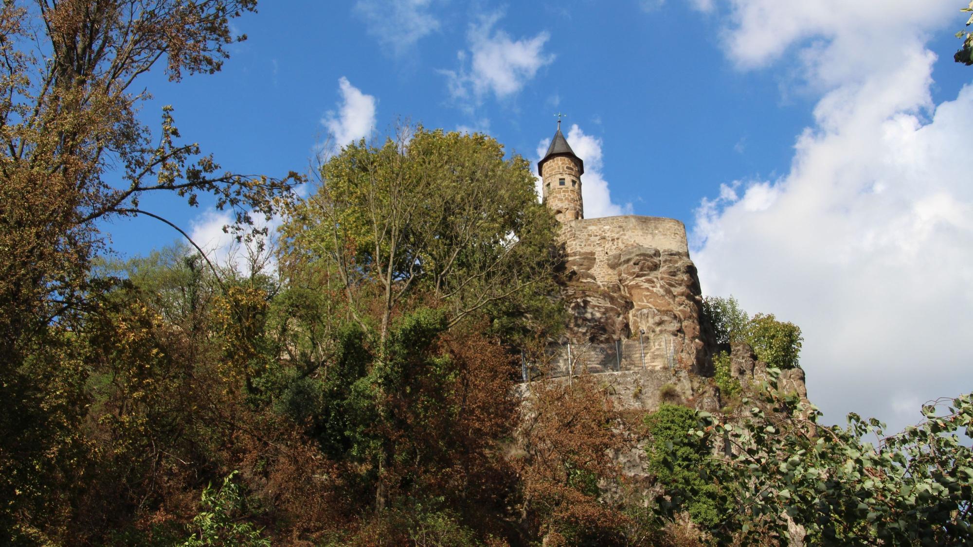 Das Johannistürmchen auf dem Michaelsberg in Siegburg.