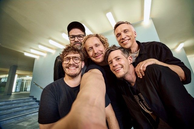 Die Kölsche Band Kasalla spielt am Sonntagabend beim „Neustartkonzert“ in der Kölner Oper.