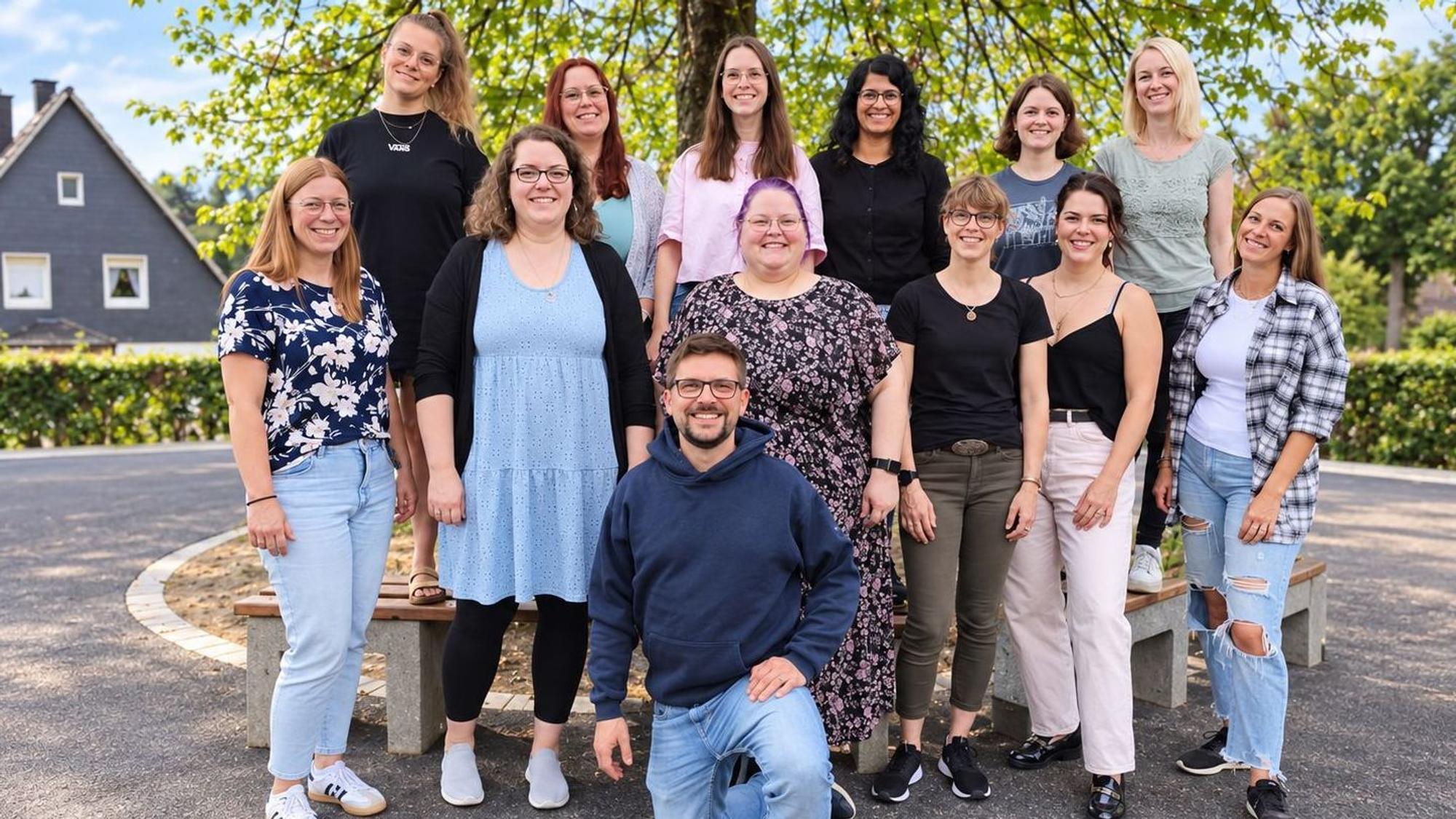 Ein Gruppenfoto eines Chores.