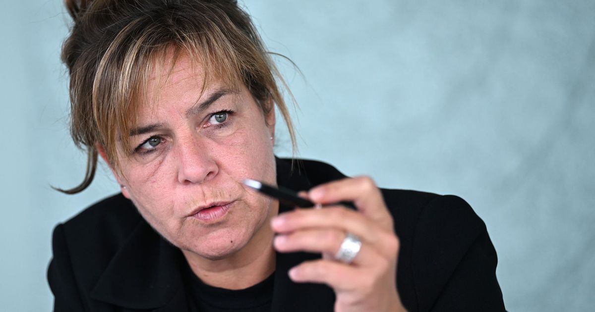 Hohe Spritpreise: NRW-Ministerin kritisiert Tankrabatt – und fordert ...