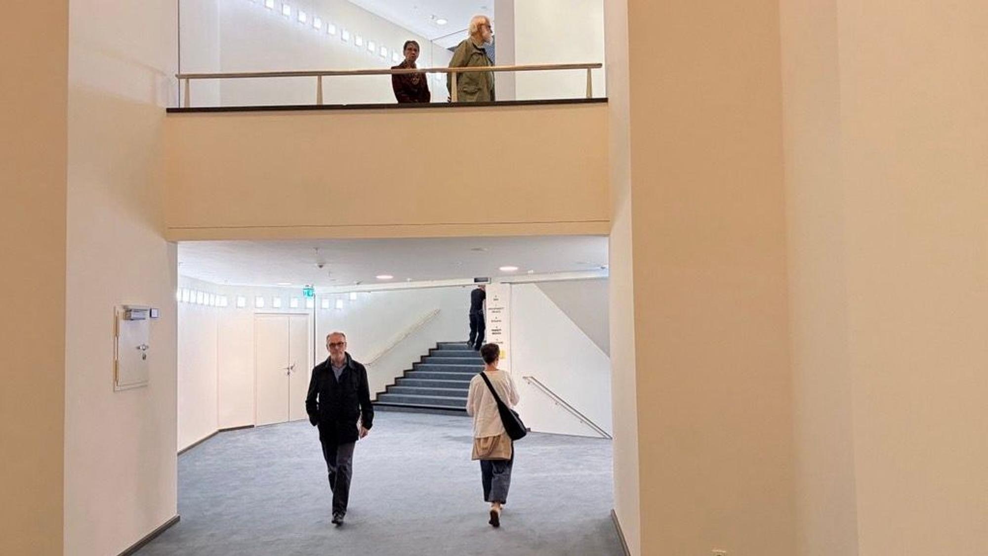 Die Kölner entdecken das Schauspielhaus wieder.