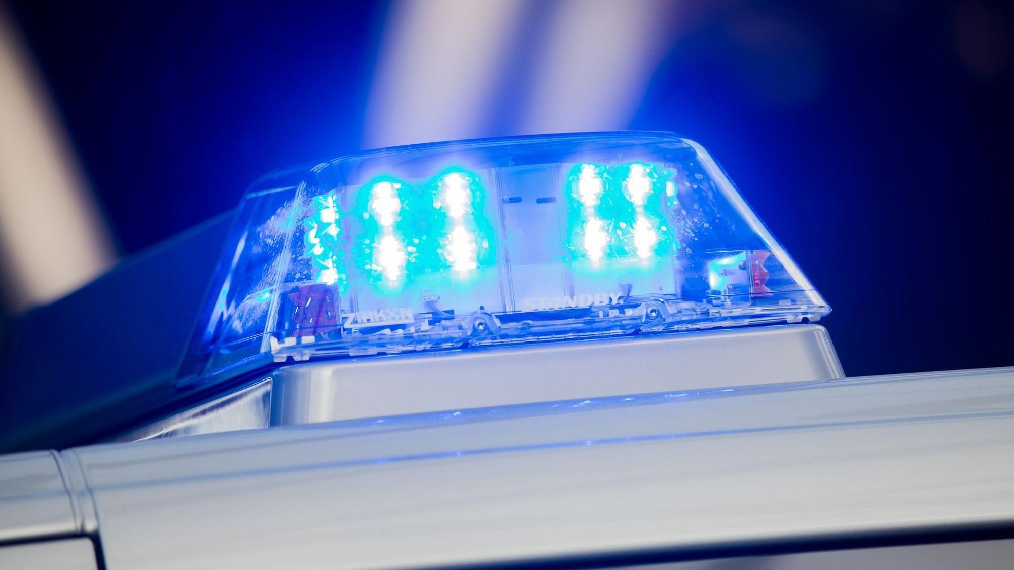Polizeilicht in Blau.