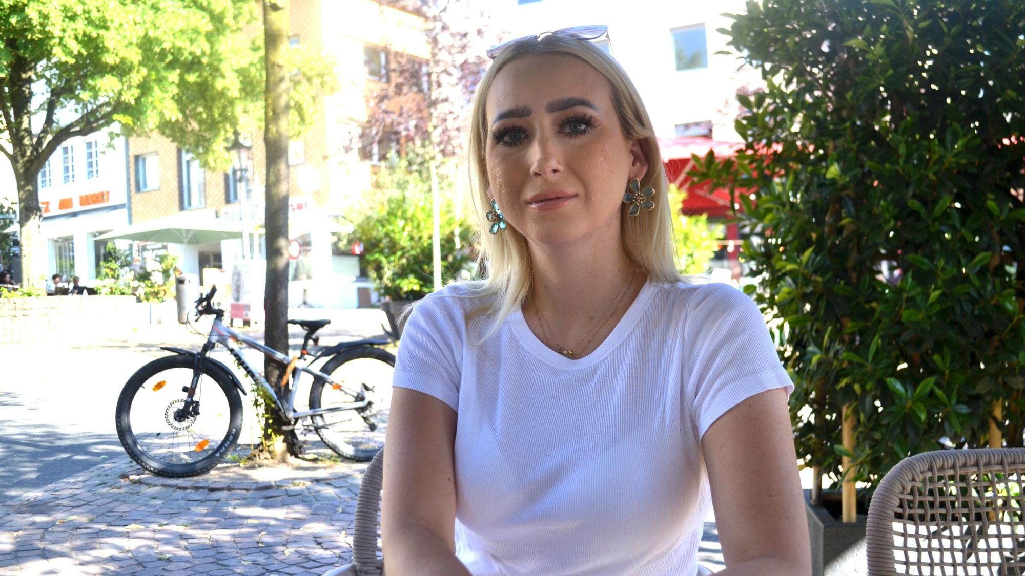 Die Influencerin, bekannt unter dem Namen Sophiatokk hat ein Buch über ihre Erfahrungen geschrieben.