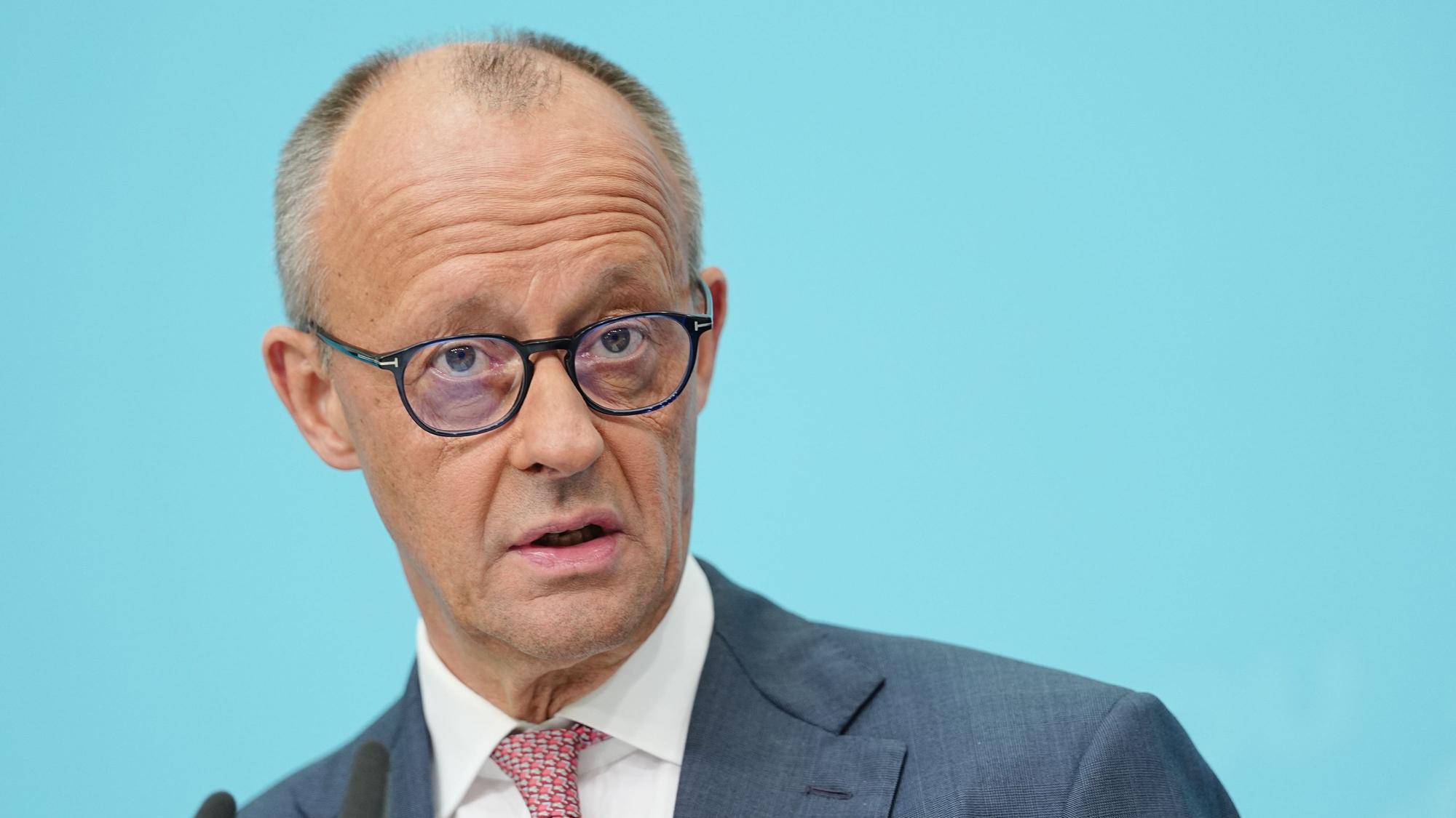Bundeskanzler Friedrich Merz (CDU) gibt nach der Landtagswahl in Mecklenburg-Vorpommern und der Abgeordnetenhauswahl in Berlin eine Pressekonferenz.