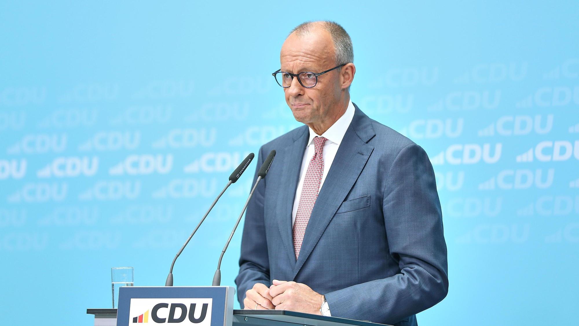 Berlin, Deutschland: Konrad-Adenauer-Haus: Pressekonferenz in der CDU-Bundesgeschäftsstelle nach Landtagswahlen in Mecklenburg-Vorpommern und Berlin: Bundeskanzler Friedrich Merz (CDU)