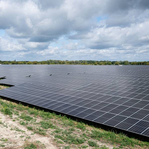 Auf zusammen 16 Hektar Land möchte die Firma Enerparc in Nümbrecht zwei Freiflächen-PV-Anlagen errichten.