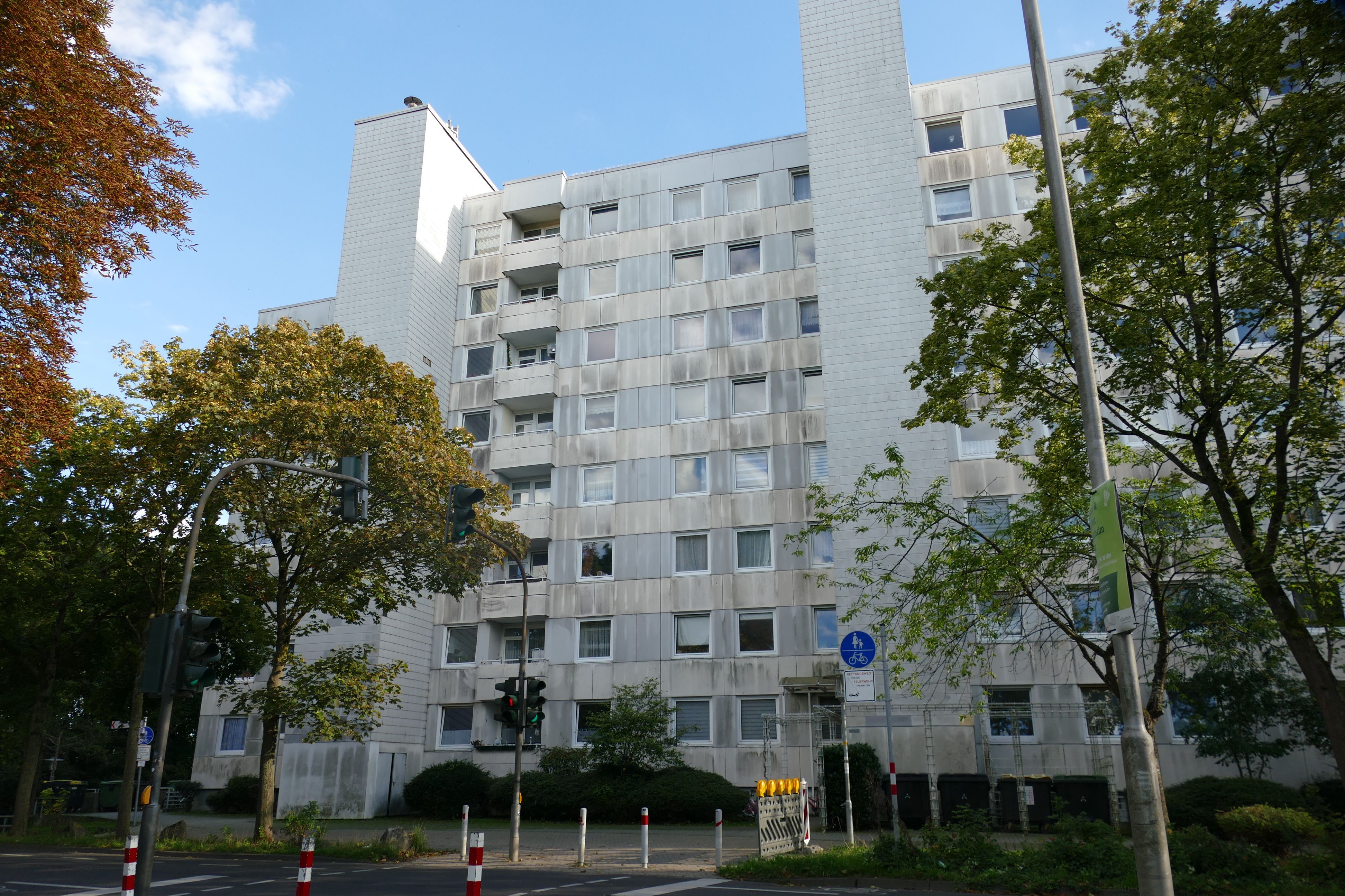 An dem Hochhauskomplex Adendorfer Straße gibt es schon seit Längerem strukturelle Probleme.
