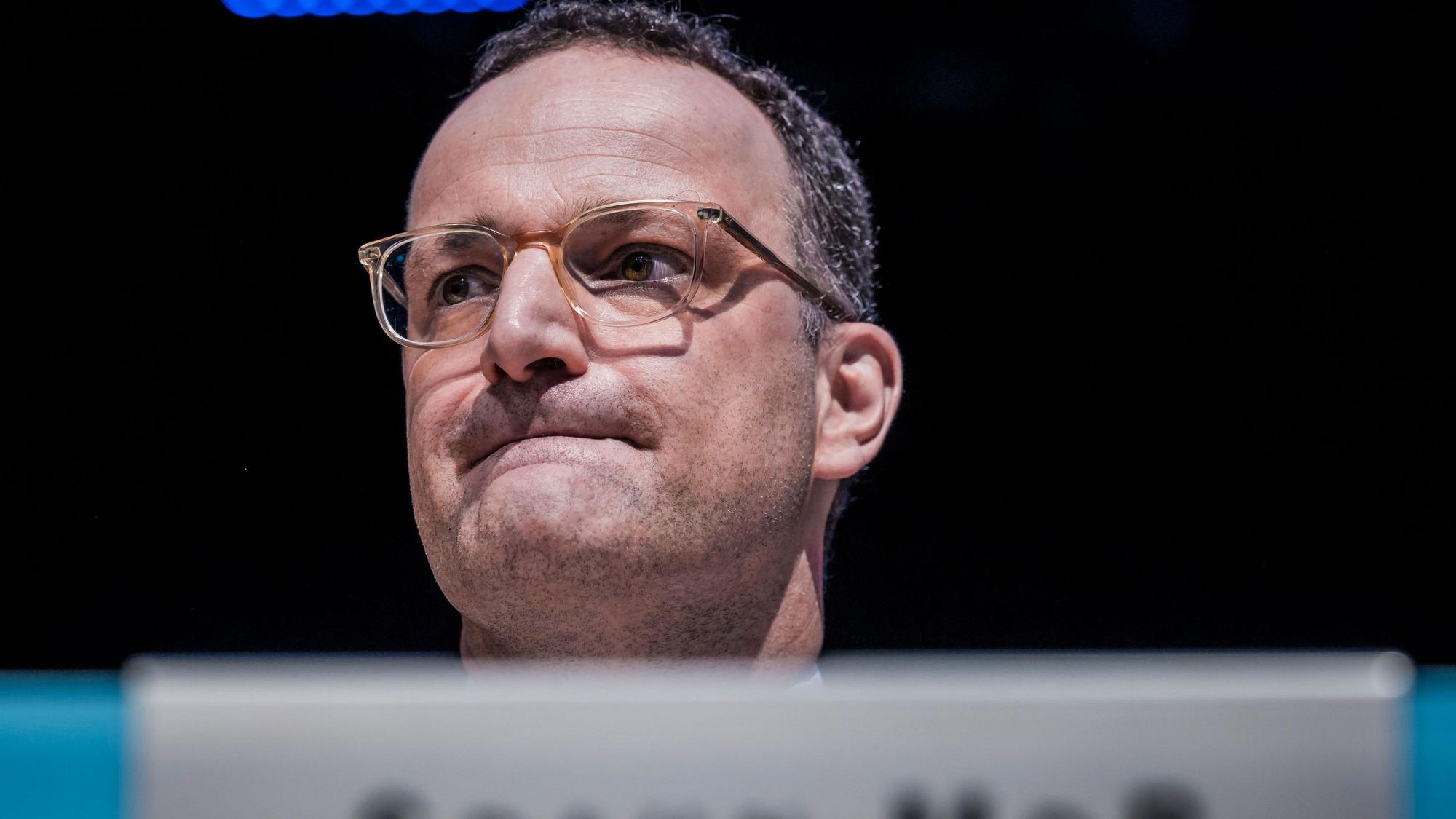 Jens Spahn (CDU) zieht sich aus dem Haushaltsausschuss des Bundestages zurück.