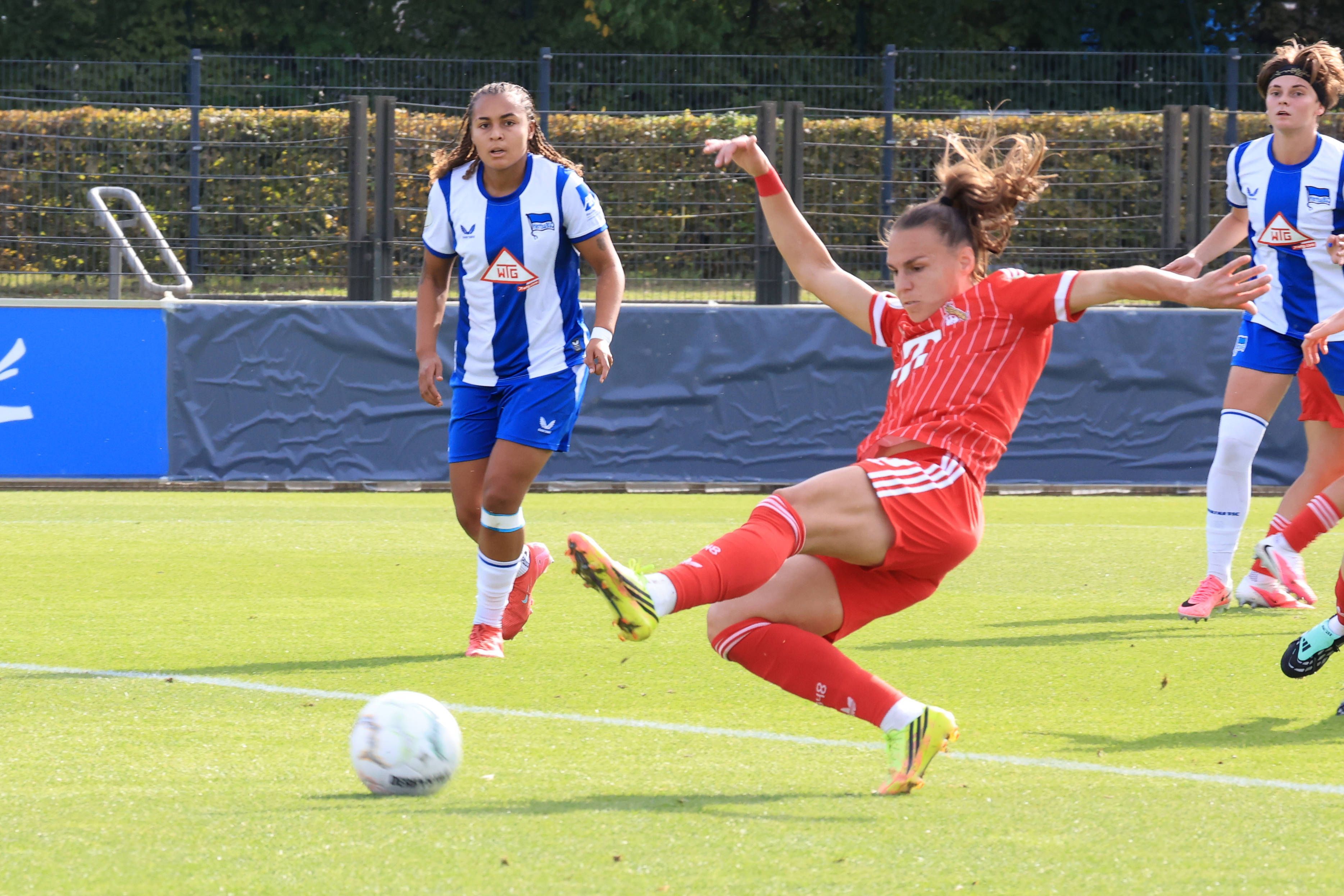 26.09.2026, DEU GER, Fussball , 2.Fussballbundesliga Frauen , Spieltag, Saison 2026/2027, Amateurstadion, Hertha BSC vs. 0:1 durch DORA ZELLER  1.FC Koeln F 19  2. Liga: DFB/DFL regulations prohibit any use of photographs as image sequences and/or quasi-video nordphoto GmbH / Engler Berlin Amateurstadion Berlin Deutschland *** September 26, 2026, Germany, Soccer, Women s Bundesliga 2, Matchday, 20262027 Season, Amateurstadion, Hertha BSC vs. 01 goal by DORA ZELLER, 1. FC Köln F, 19th matchday, 2nd Division, DFB/DFL regulations prohibit any use of photographs as image sequences and/or quasi-video. nordphoto GmbH, Engler, Berlin, Amateurstadion, Berlin, Germany Copyright: xNordphotox/xEnglerx