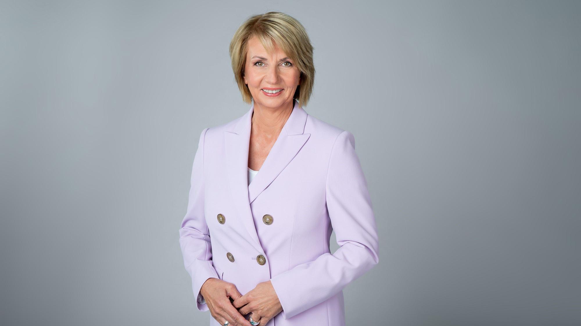 "WDR aktuell" - Moderatorin Martina Eßer