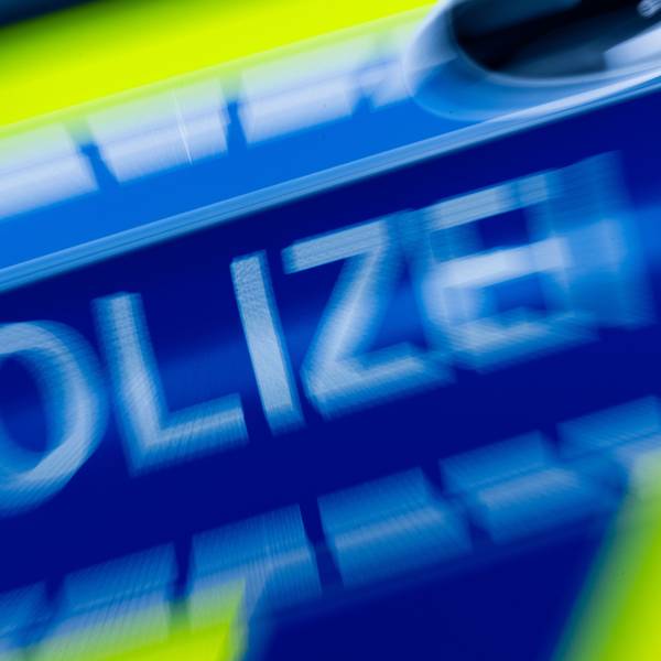 Ein 82-Jähriger ist in Bedburg leblos in seinem Haus gefunden worden - nun ermittelt eine Mordkommission. (Symbolfoto)