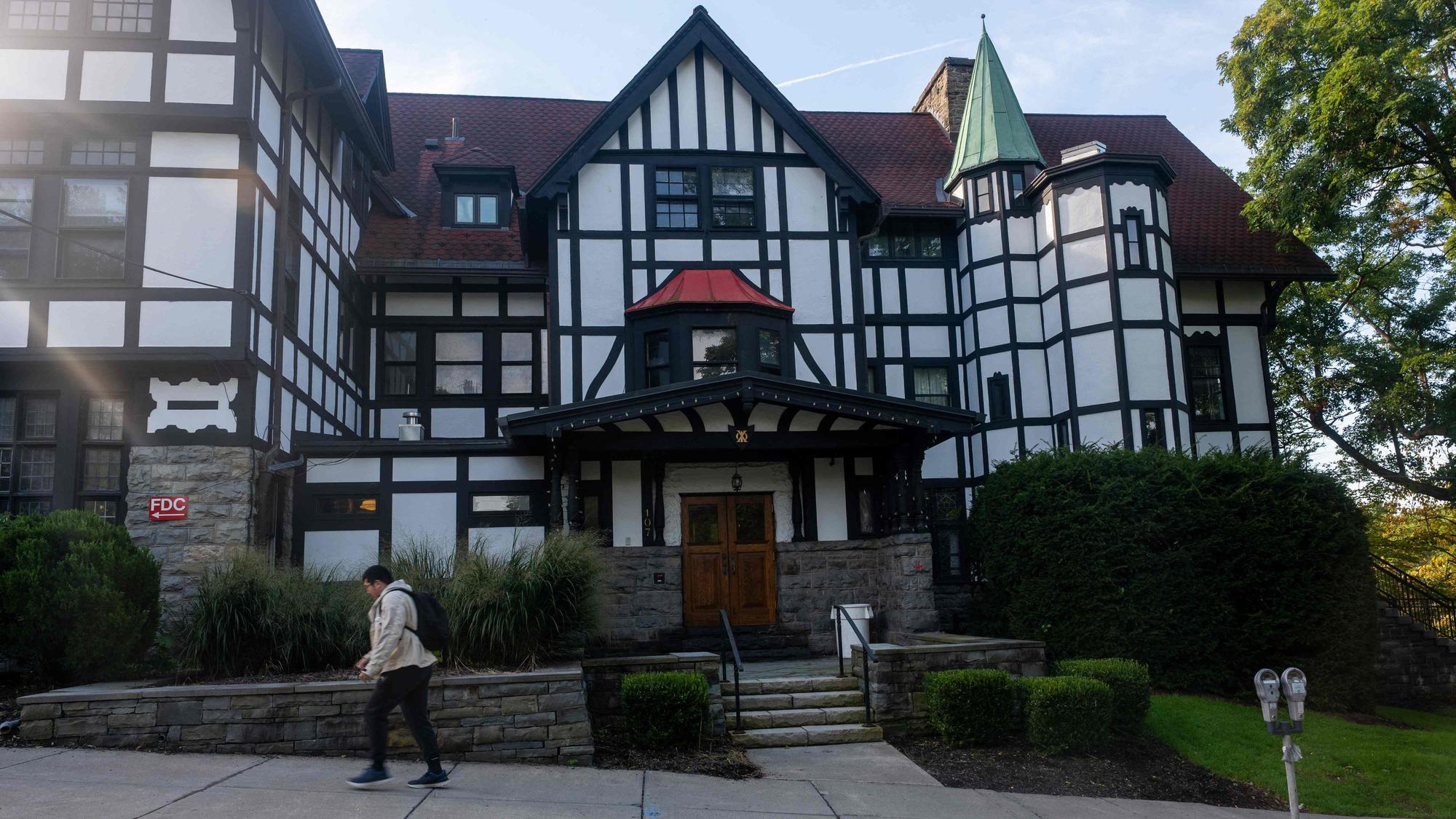 Das Haus der Studierendenverbindung Chi Phi in Ithaca, New York. (Archivbild)