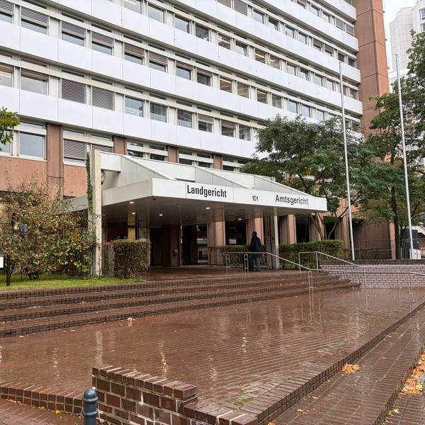 Der Eingang des Land- und Amtsgerichts Köln