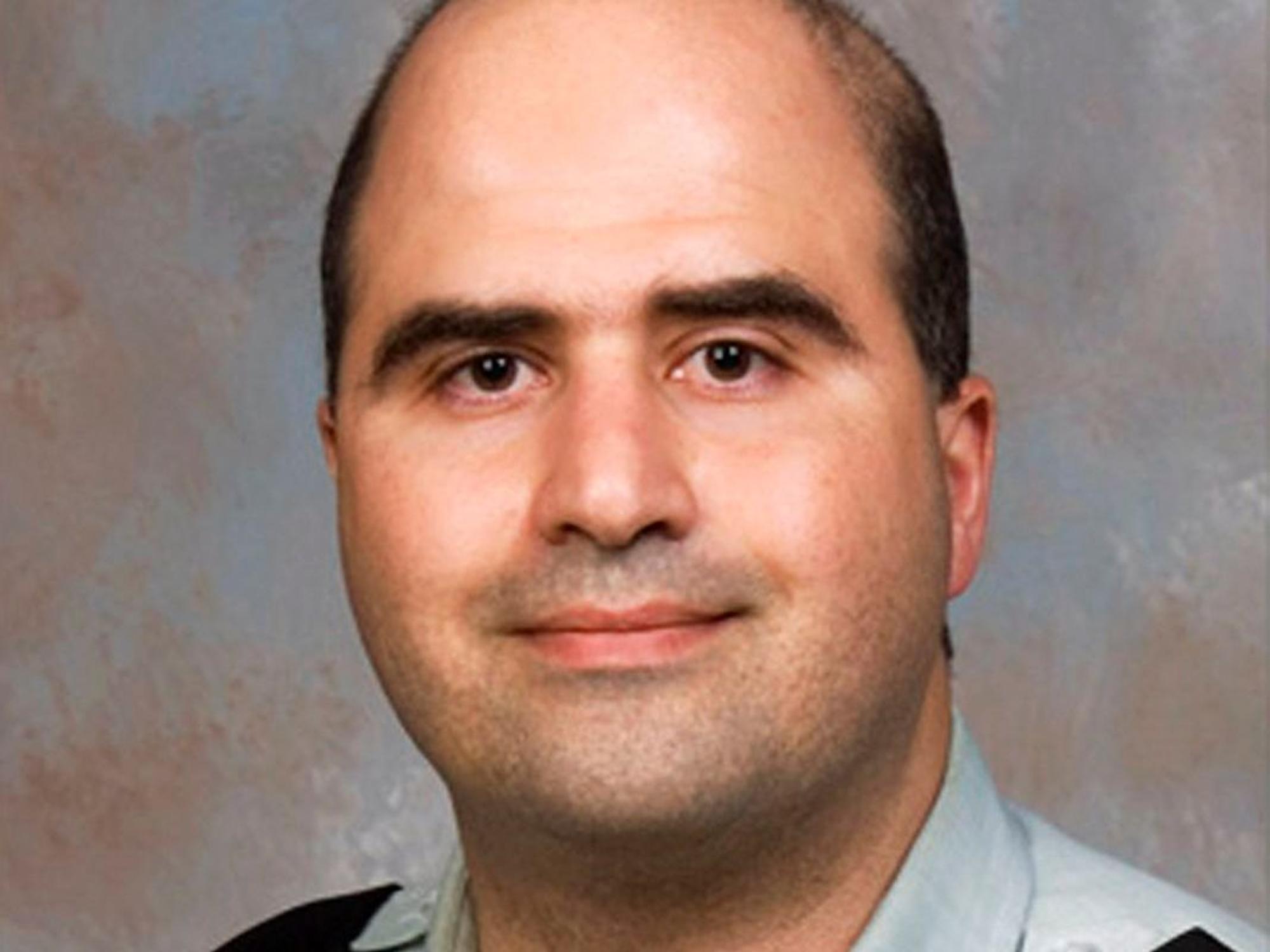 Major Nidal Hasan, ein US-amerikanischer Armeearzt und Psychiater, hat einen Amoklauf auf dem Militärstützpunkt Fort Hood in Texas begangen, bei dem mehrere Menschen starben.