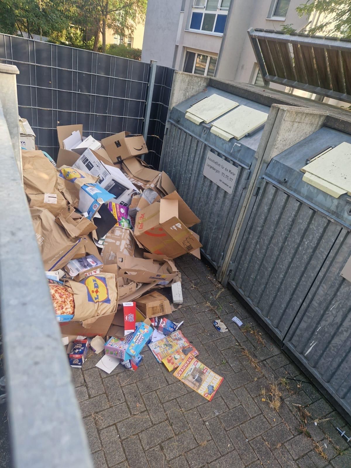 Ungepflegte Mülltonnen, Ratten in Fallen, betroffene Nachbarn
