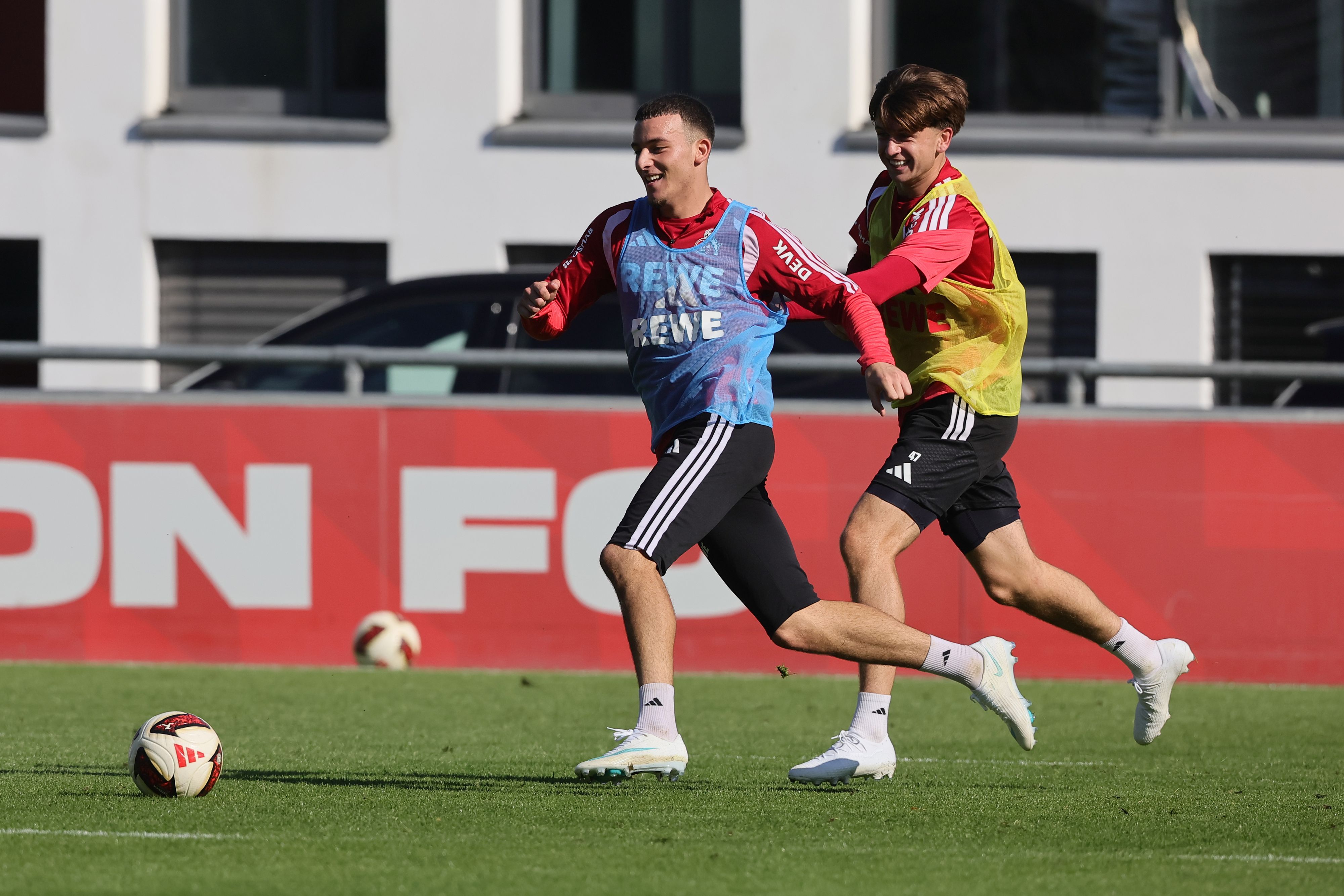Said El Mala und Mikey Moore haben Freude bei der Arbeit.