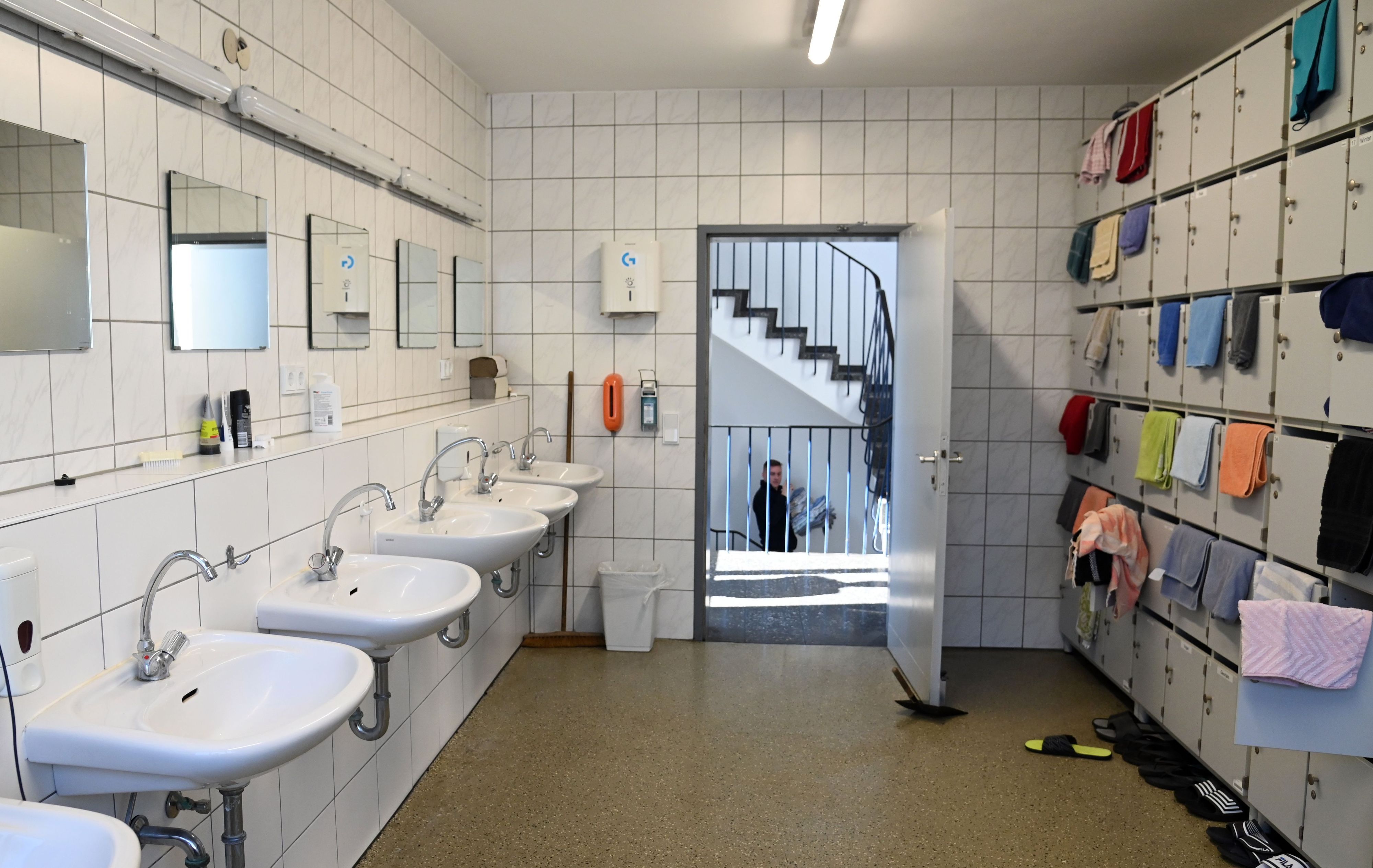 Ein Blick in den Sanitärbereich der Feuerwache eins.