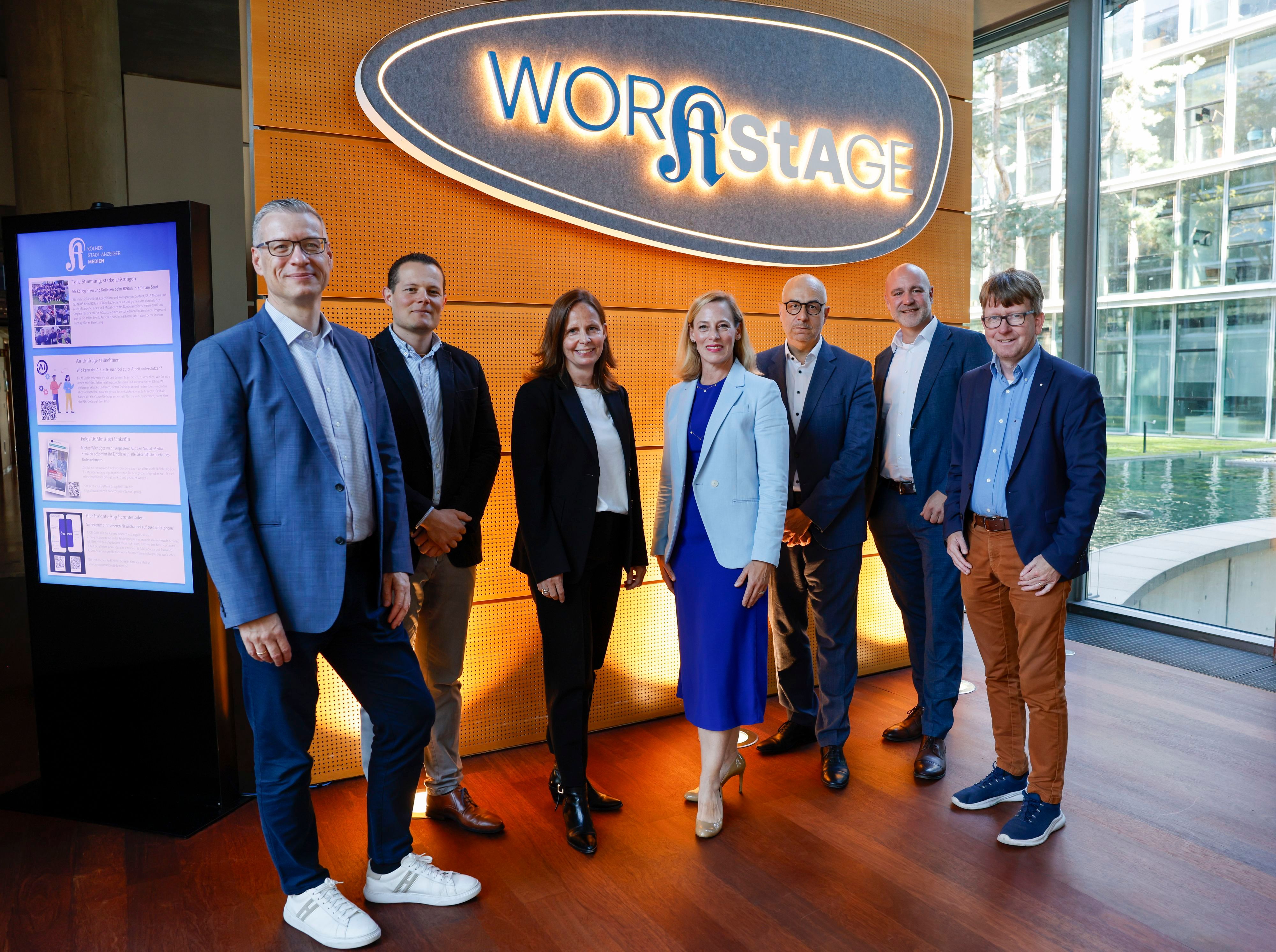 Jury-Mitglieder und Moderatoren: Dirk Wasmuth (Arbeitgeber Köln, v.l.), Carl Georg Seydel (DLR), Claudia Bornemeyer (Rheinische Hochschule Köln), Regine Runte (KStA Medien), Joachim Gaugele (KStA), Philipp Brüse (Sparkasse Köln-Bonn und Thorsten Breitkopf (KStA)