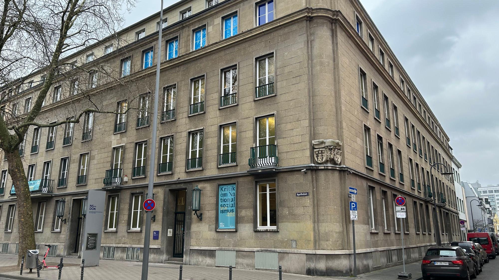 Das NS-Dokumentationszentrum am Appellhofplatz wurde in der Nacht zum Freitag Ziel eines Angriffs mit einer übel riechenden Flüssigkeit.
