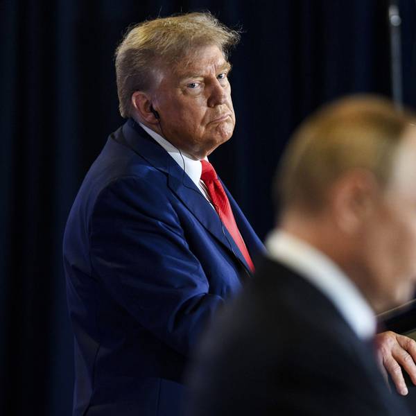 US-Präsident Donald Trump (l.) bei einer gemeinsamen Pressekonferenz mit Kremlchef Wladimir Putin 2025 in Anchorage. (Archivbild)