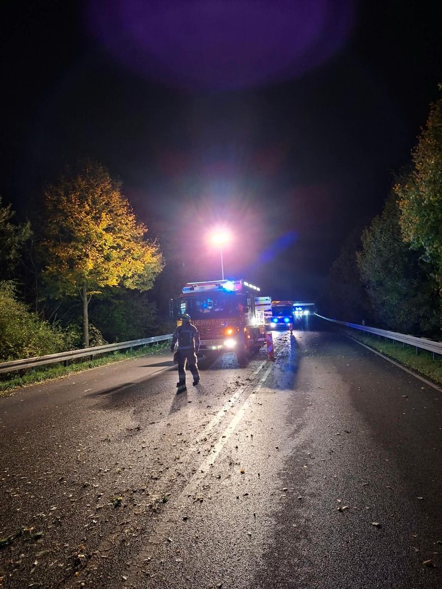 Einsätze der Feuerwehr Pulheim nach dem ersten Herbststurm.