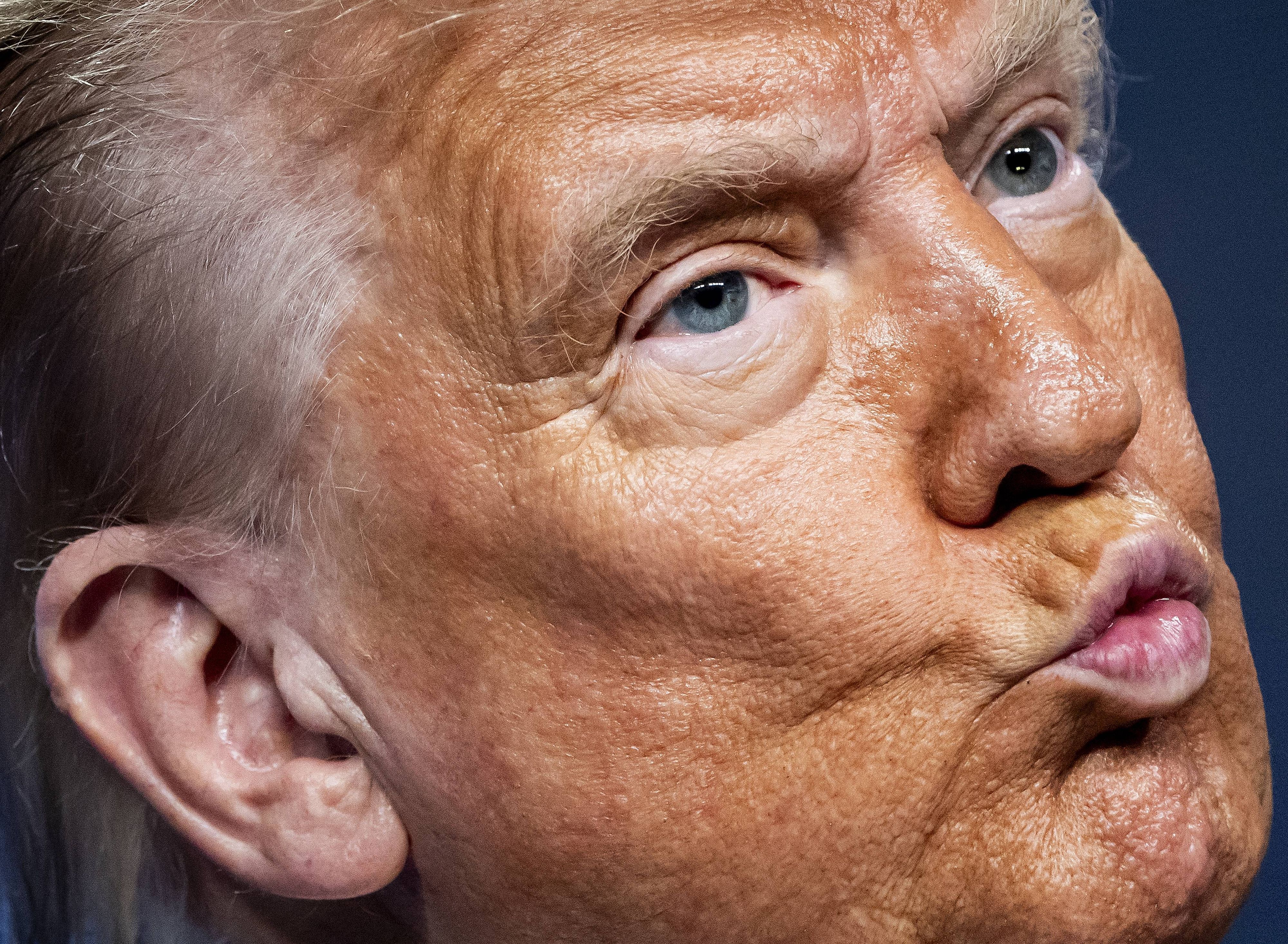 US-Präsident Donald Trump muss sich Spott von CNN-Moderator Anderson Cooper gefallen lassen. (Archivbild)