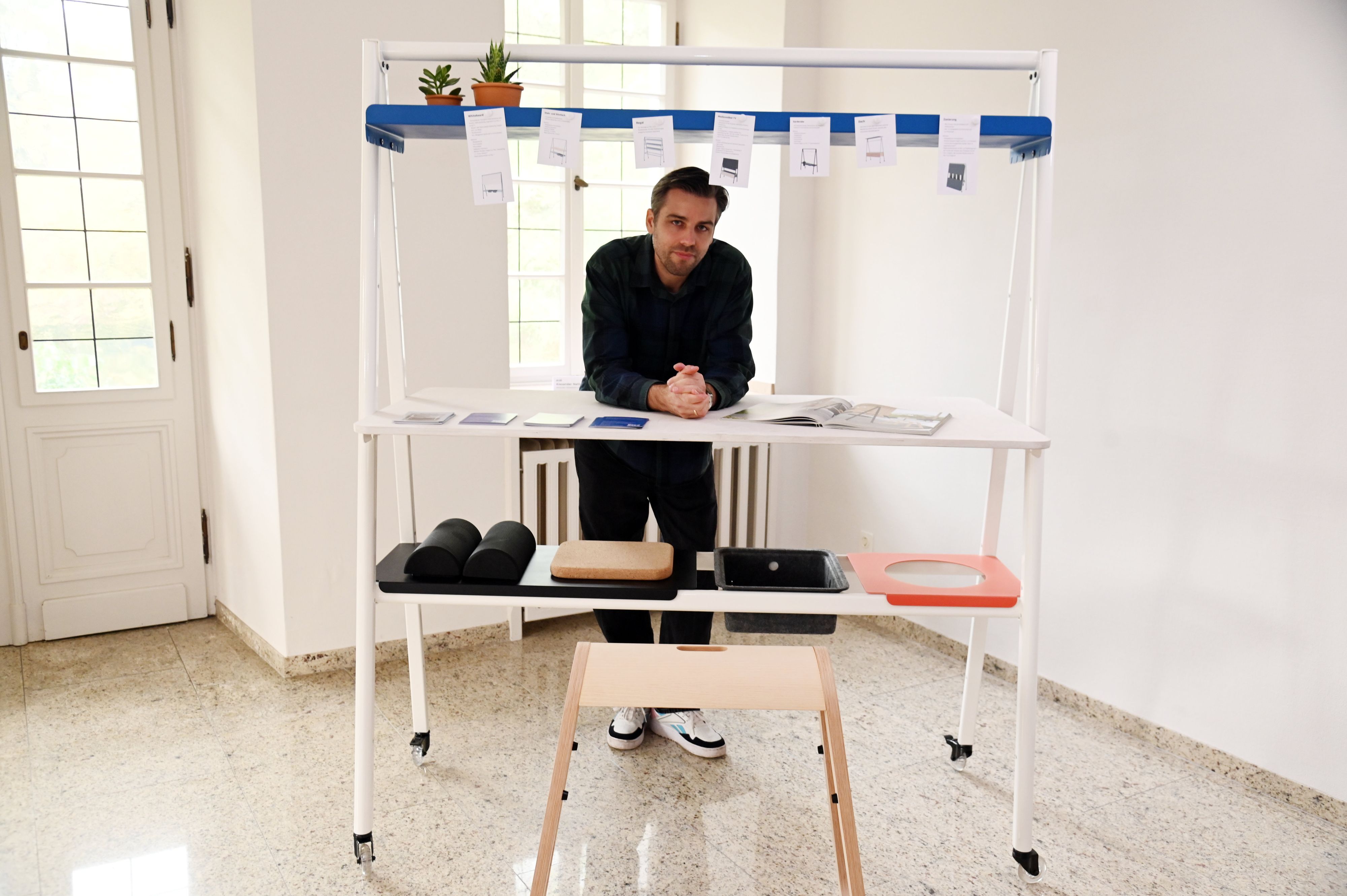 26.10.2026 Köln. Die Ausstellung Designers Tower (DT26) findet vom 27. bis 31. Oktober 2026 auf dem Gelände des historischen Weißhaus Wasserschlosses statt. Alexander Nettesheim. Foto: Alexander Schwaiger