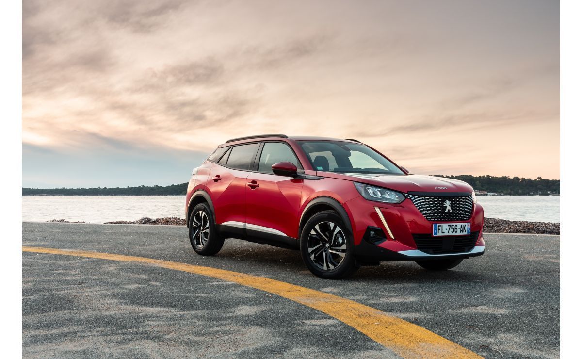 Peugeot 2008 in Rot