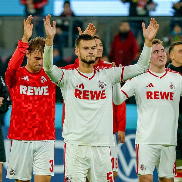 22.08.2026, xsscx, Fußball, DFB-Pokal 2. Runde, 1. FC Köln - 1. FC Union Berlin, RheinEnergie-STADION, Saison 2026 / 2027: Die Mannschaft des 1. FC Köln feiert ihren Sieg gegen Union Berlin mit den Fans, mit Borna Sosa 1. FC Köln 3, Tom Krauß 1. FC Köln 5, Isak Johannesson 1. FC Köln 8 regulations prohibit any use of photographs as image sequences and or quasi-video. Photo: xSandraxScherningxPressefotoKochx Nordrhein-Westfalen Deutschland *** August 22, 2026, xsscx, Soccer, DFB Cup Second Round, 1 FC Köln vs. 1 FC Union Berlin, RheinEnergie STADION, 20262027 Season. The 1 FC Köln team celebrates their victory over Union Berlin with the fans, featuring Borna Sosa 1 FC Köln 3, Tom Krauß 1 FC Köln 5, Isak Johannesson 1 FC Köln 8. Regulations prohibit any use of photographs as image sequences and/or quasi-video. Photo: xSandraxScherningxPressefotoKochx, North Rhine-Westphalia, Germany