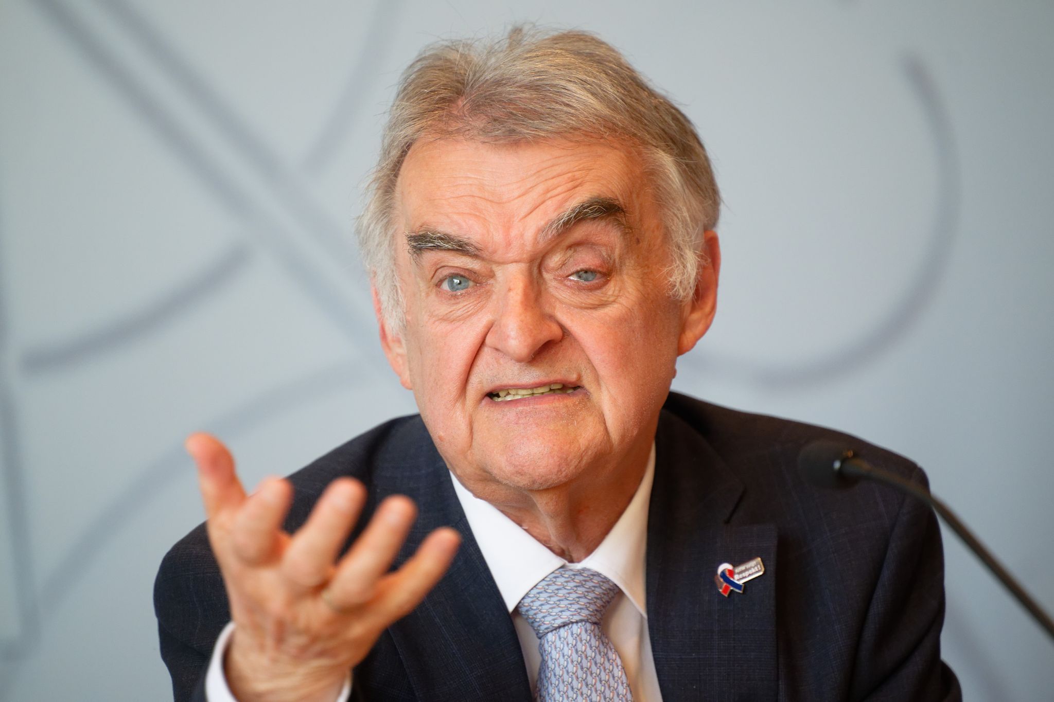 Reul: keine Toleranz für „Lust auf Chaos“ in NRW