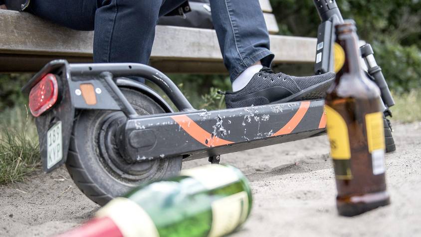 Symbolbild Alkoholfahrt E-Scooter