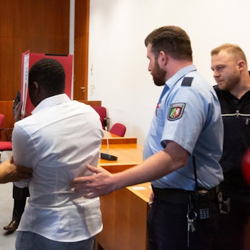 Bonn_LG_Verhandlung_Toetung_in_Unterkunft_in_St._Augus_3